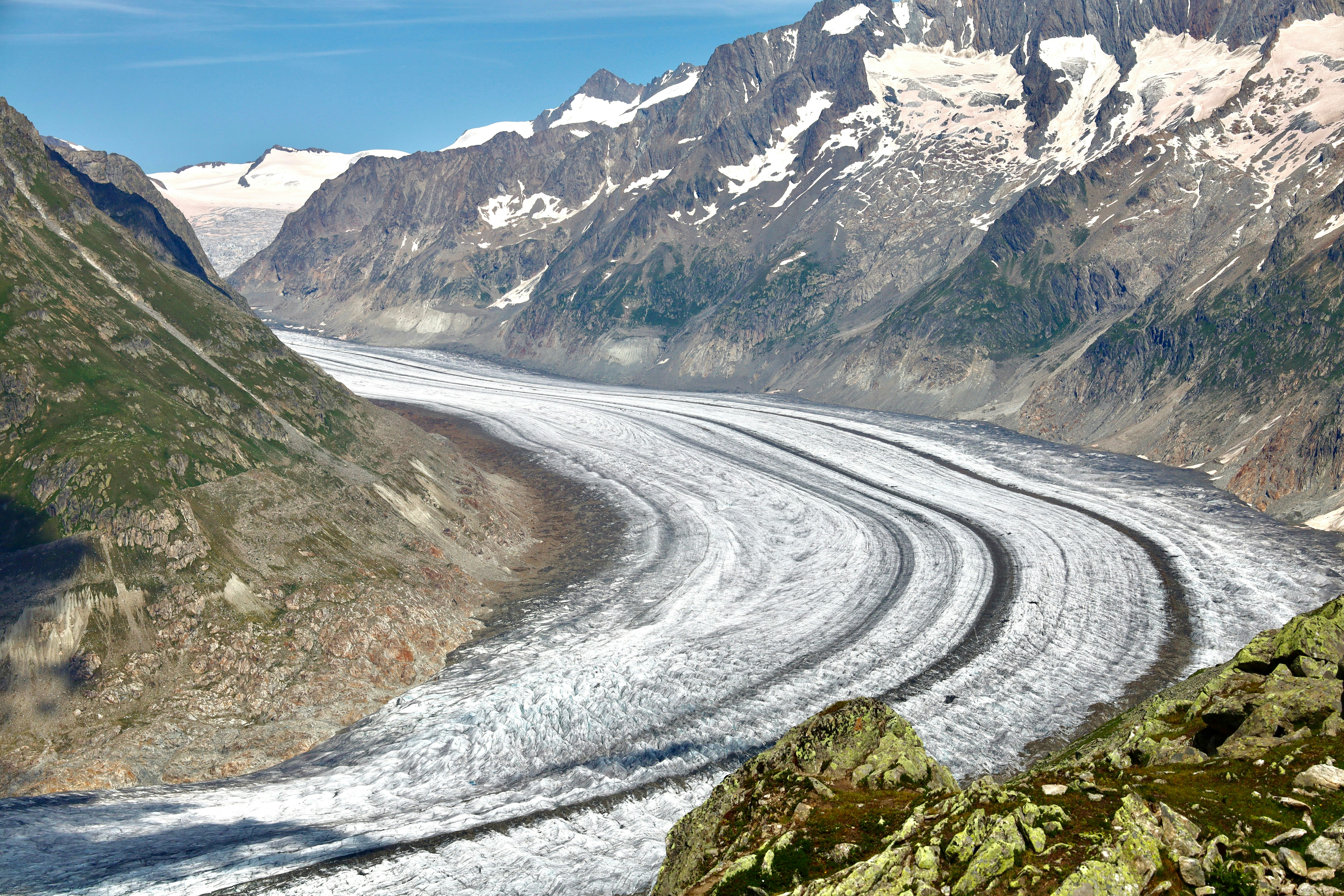 Photo by maximilian_brand