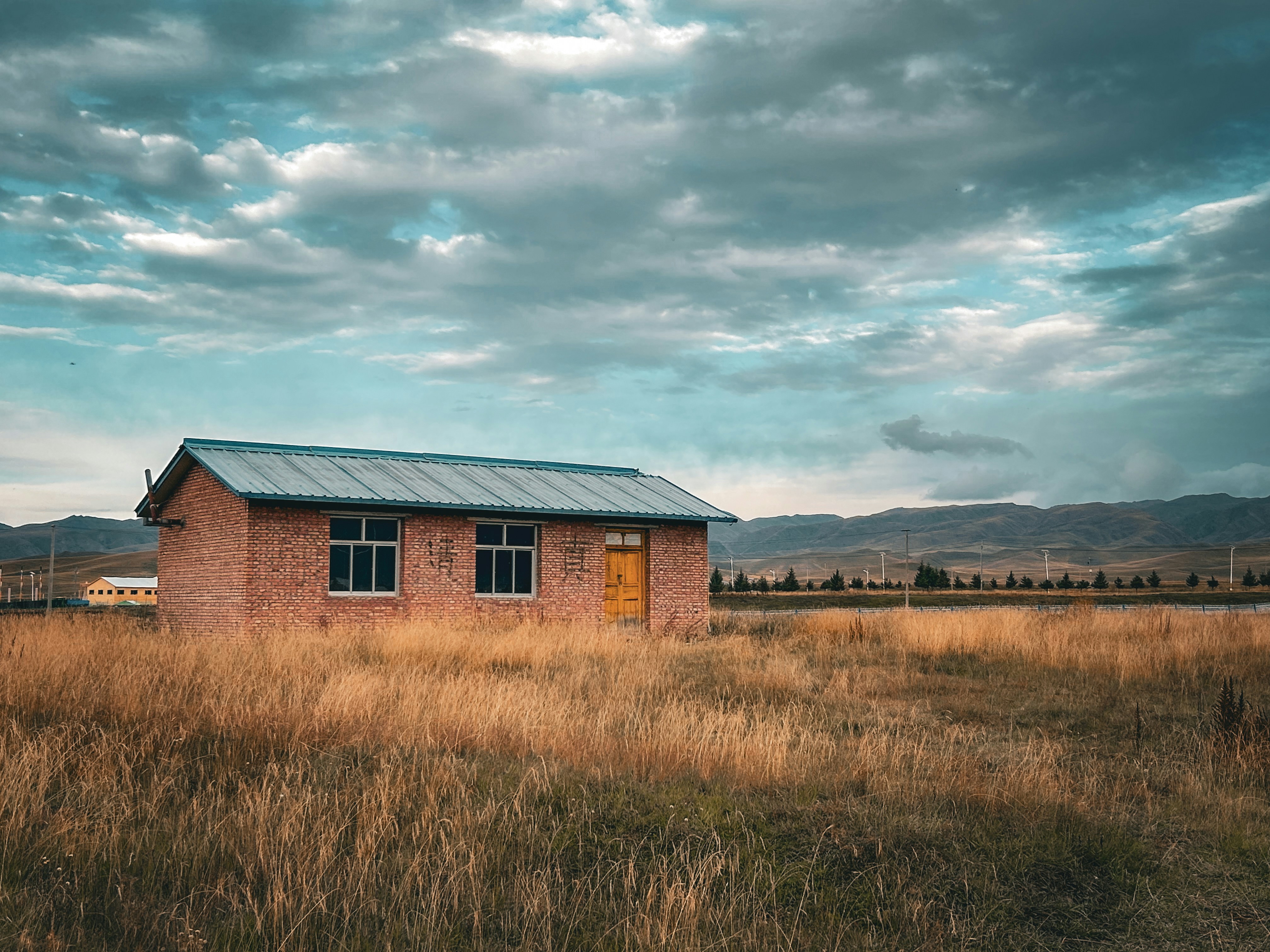 震驚！AI 繪圖竟洩漏人類滅亡預言？真相曝光你絕對不敢相信！