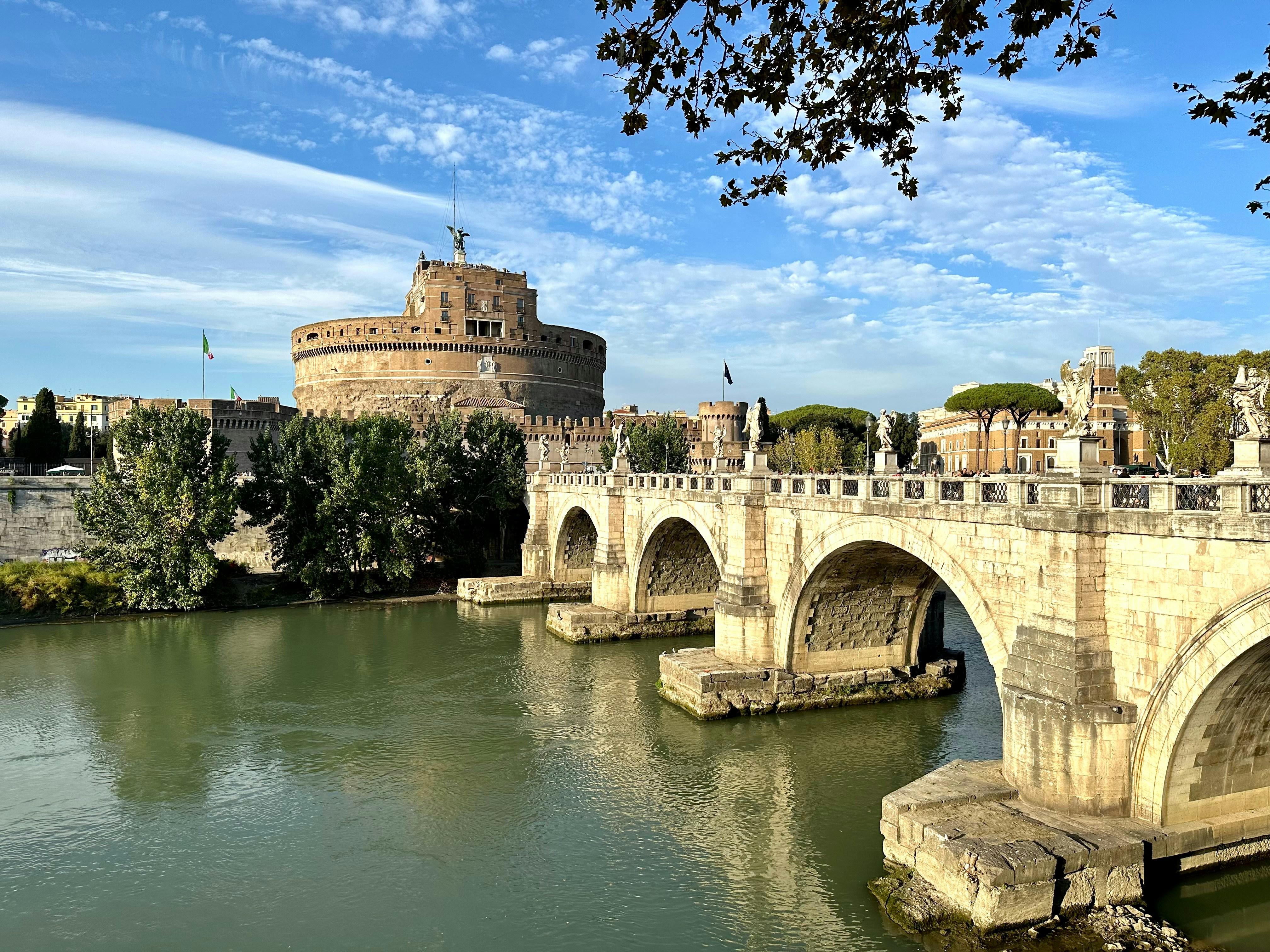 Photo by maximilian_brand