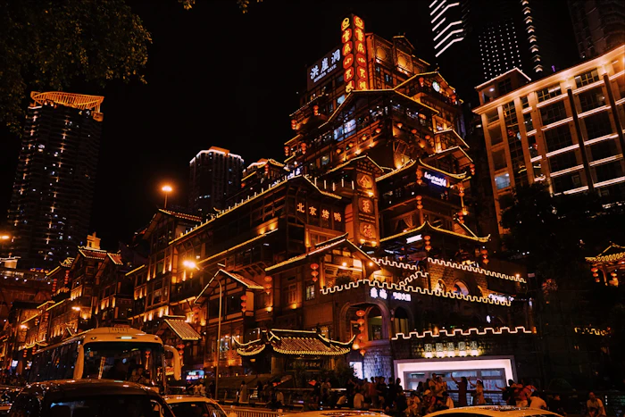 Best Solo Traveler Spots in Chongqing: Where to Eat, Drink, and Connect