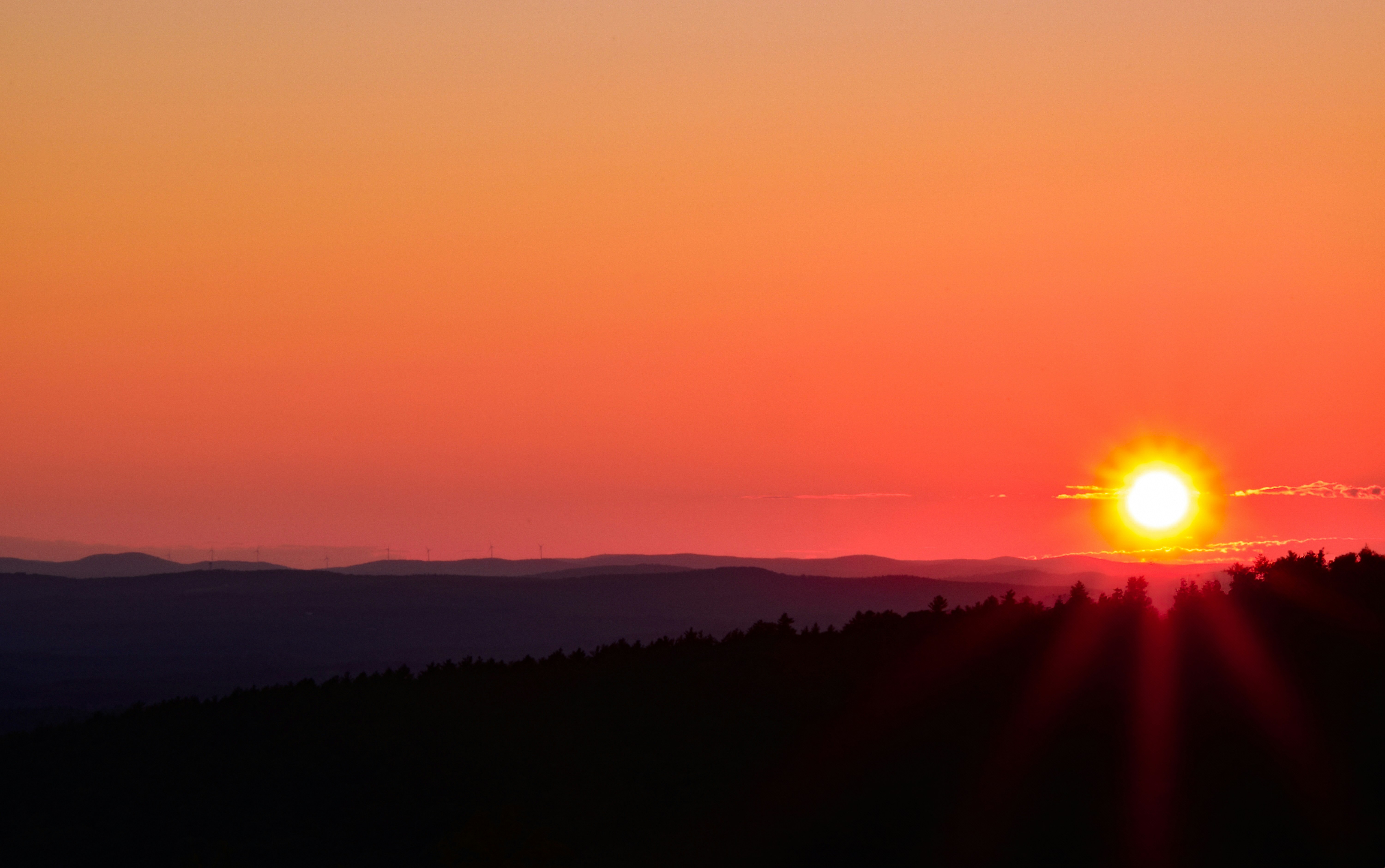 絵画 Mountain at sunset 絵画 Mountain at sunset Mountain Landscape at Sunset' Poster