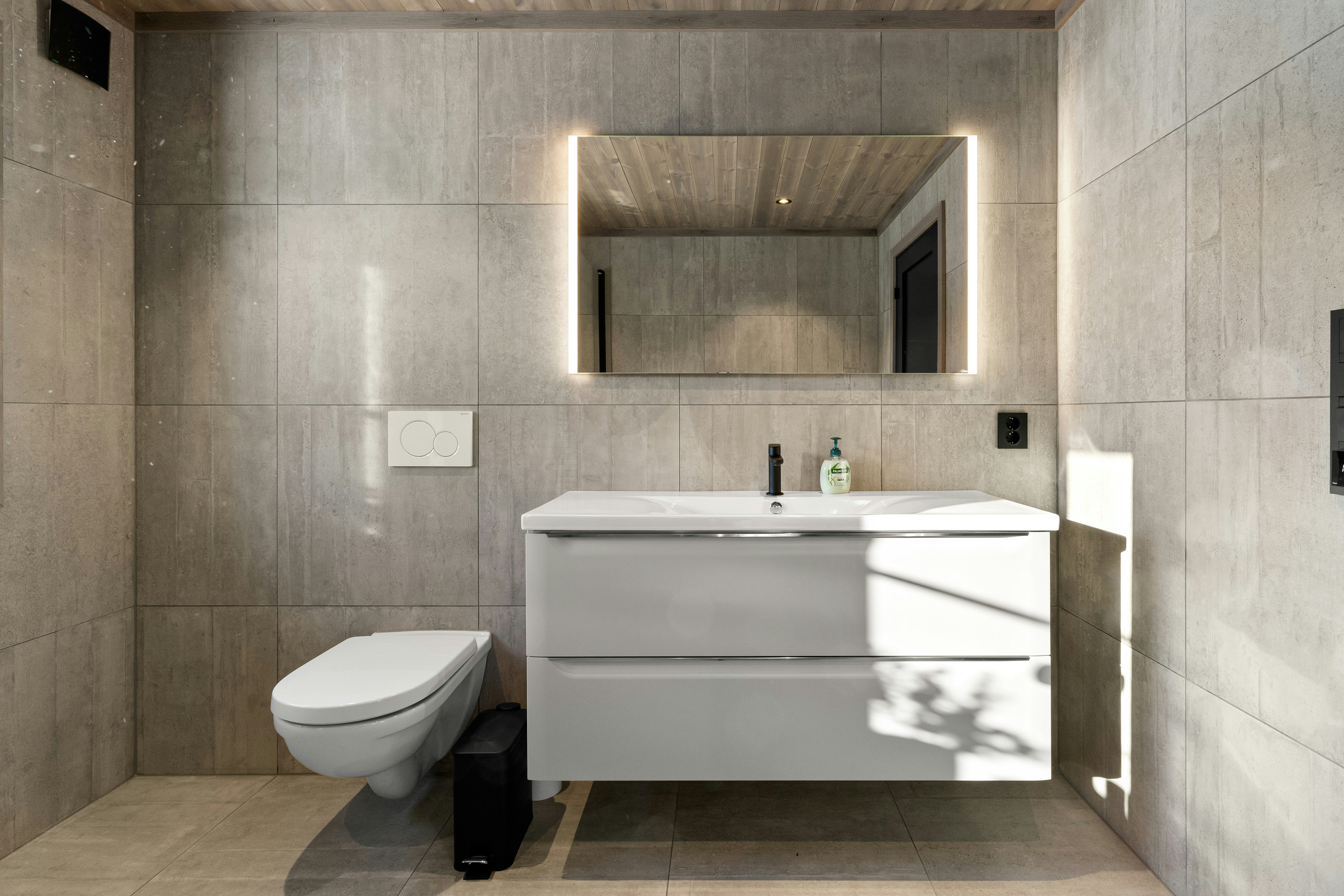 Photo by alextyson195