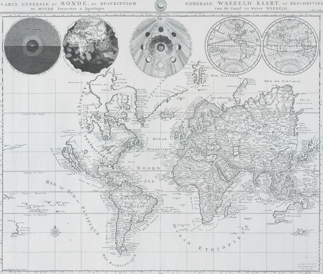 , Lionel Pincus and Princess Firyal Map Division, The New York Public Library. "Carte generale du monde, ou, Description du monde terrestre & aquatique = Generale waereld kaart, of, Beschryving van de land en water aereld" The New York Public Library Digital Collections. 1700. https://digitalcollections.nypl.org/items/510d47db-aff3-a3d9-e040-e00a18064a99