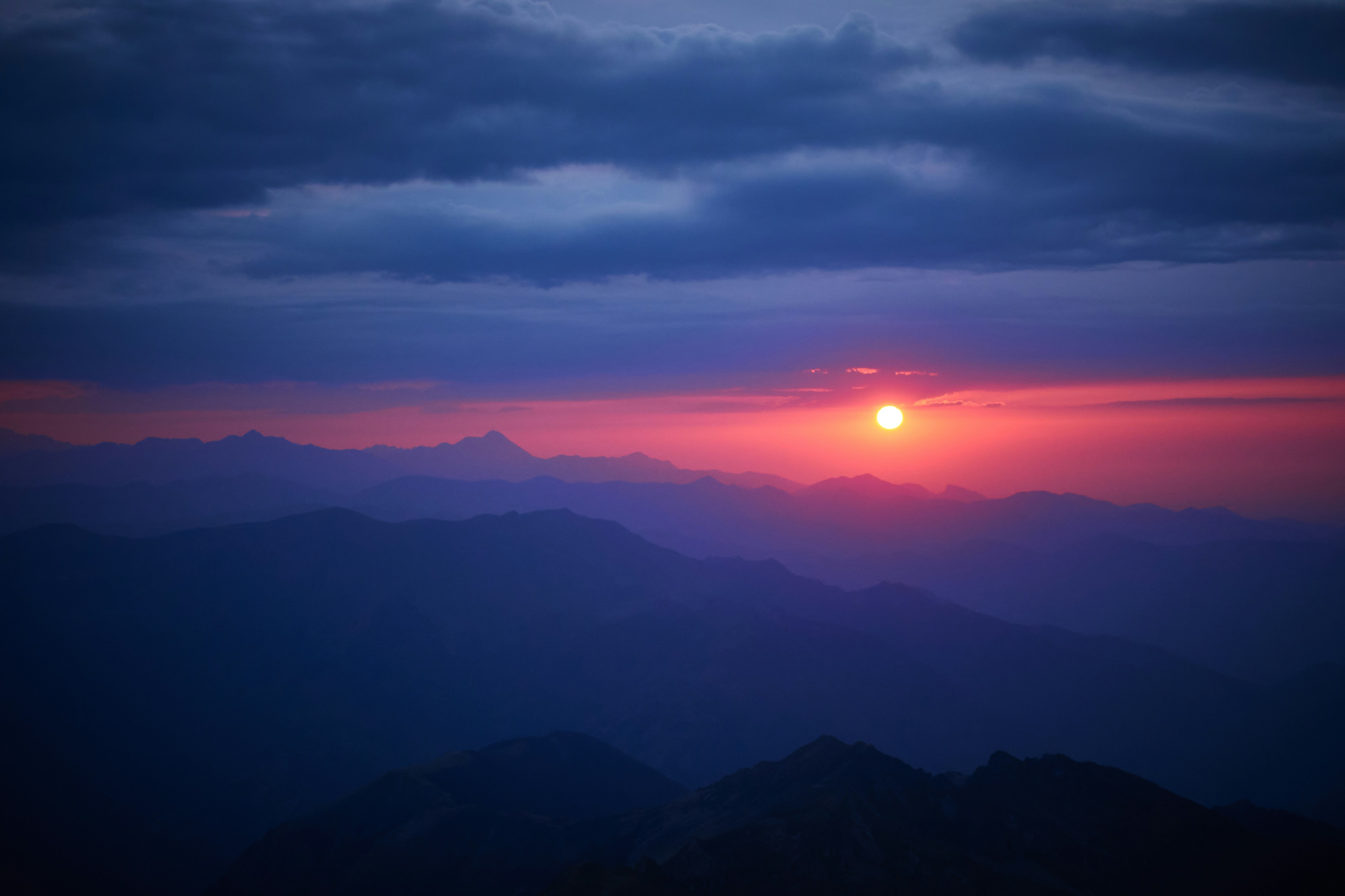 배낭여행을 하는 이유는 무엇인가요?
