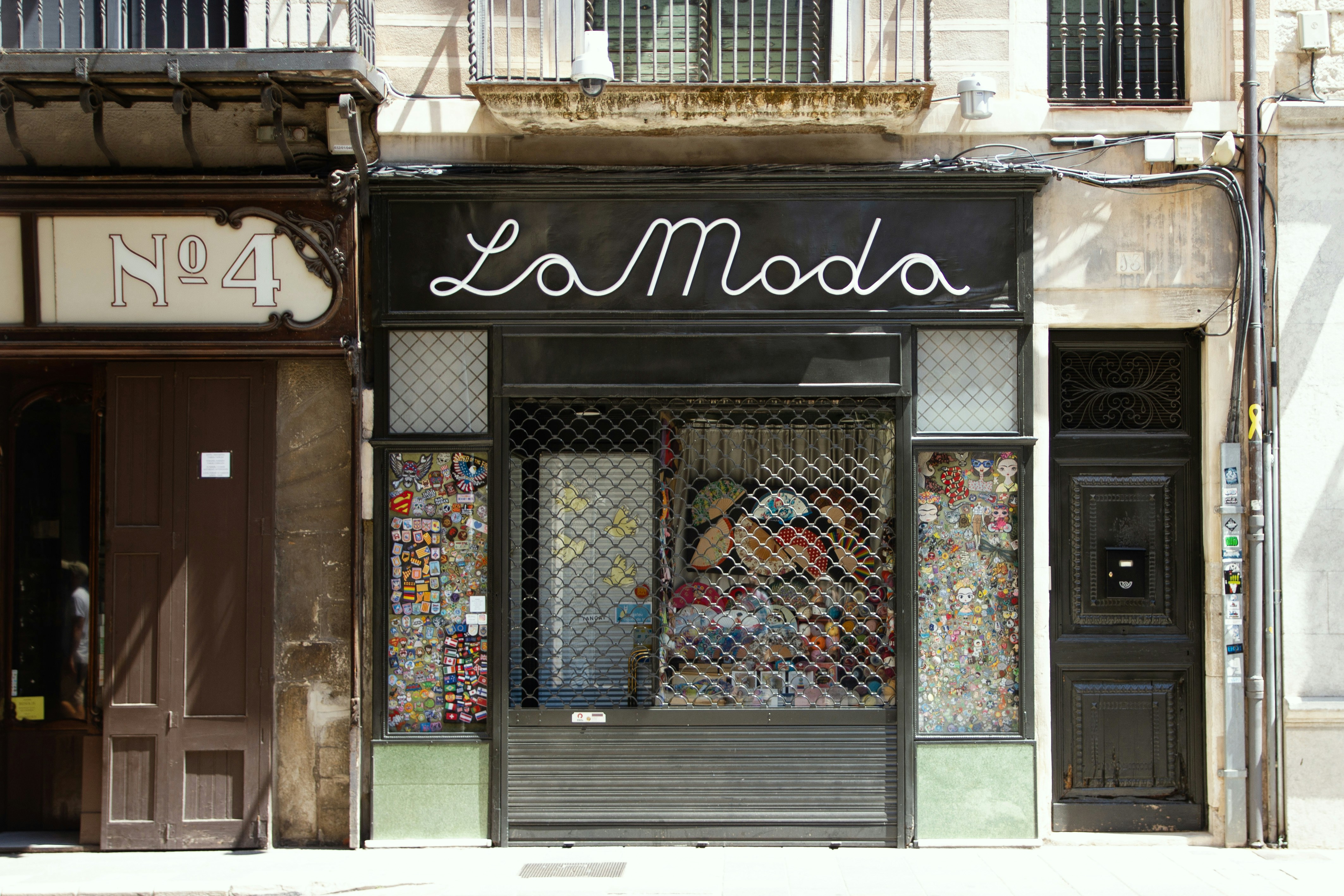 Imagen de portada de Construye un DSS multicriterio para selección de proveedores en moda gallega
