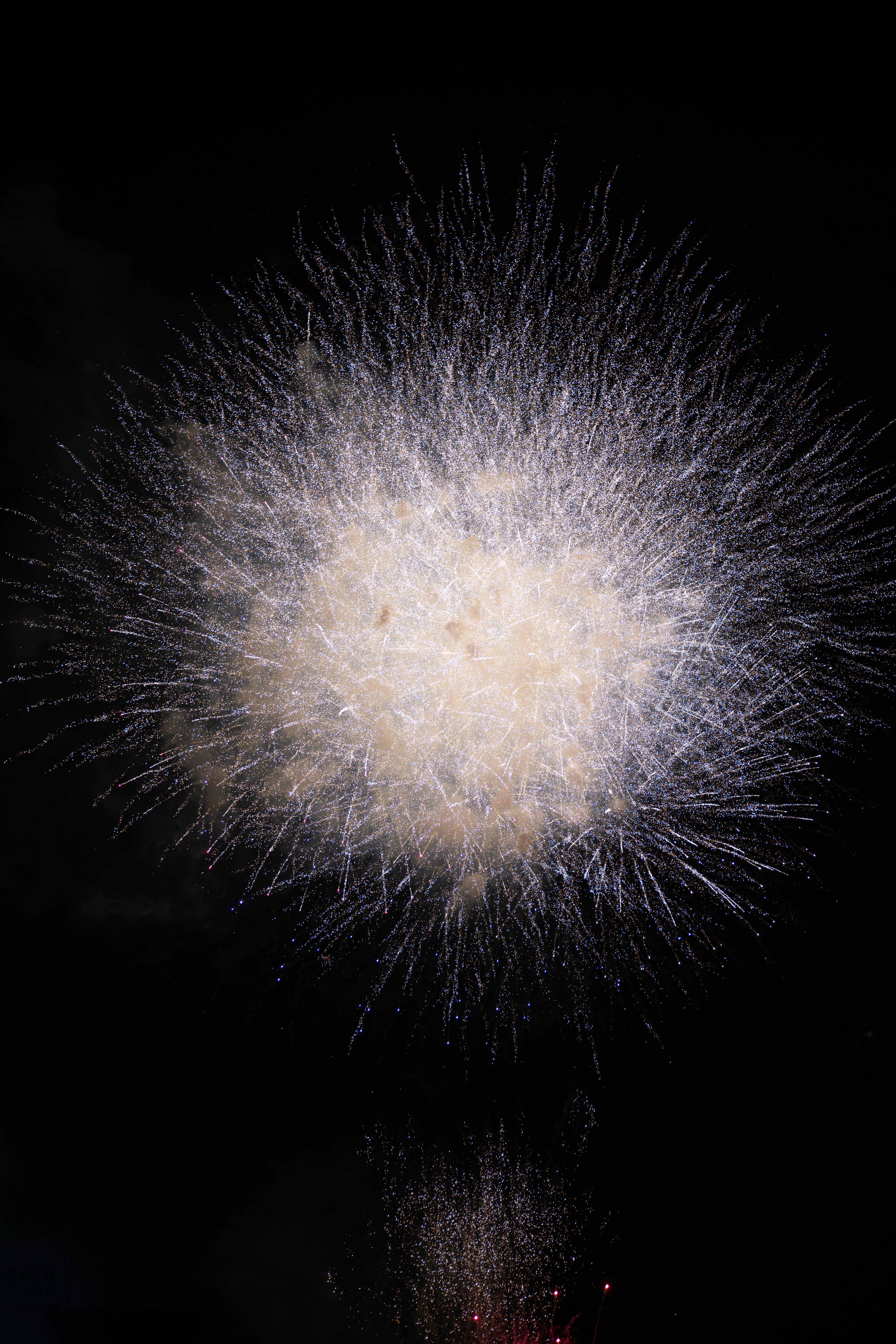 Fireworks display burst Stock Vector Images - Page 2 - Alamy, image size:3000x4500