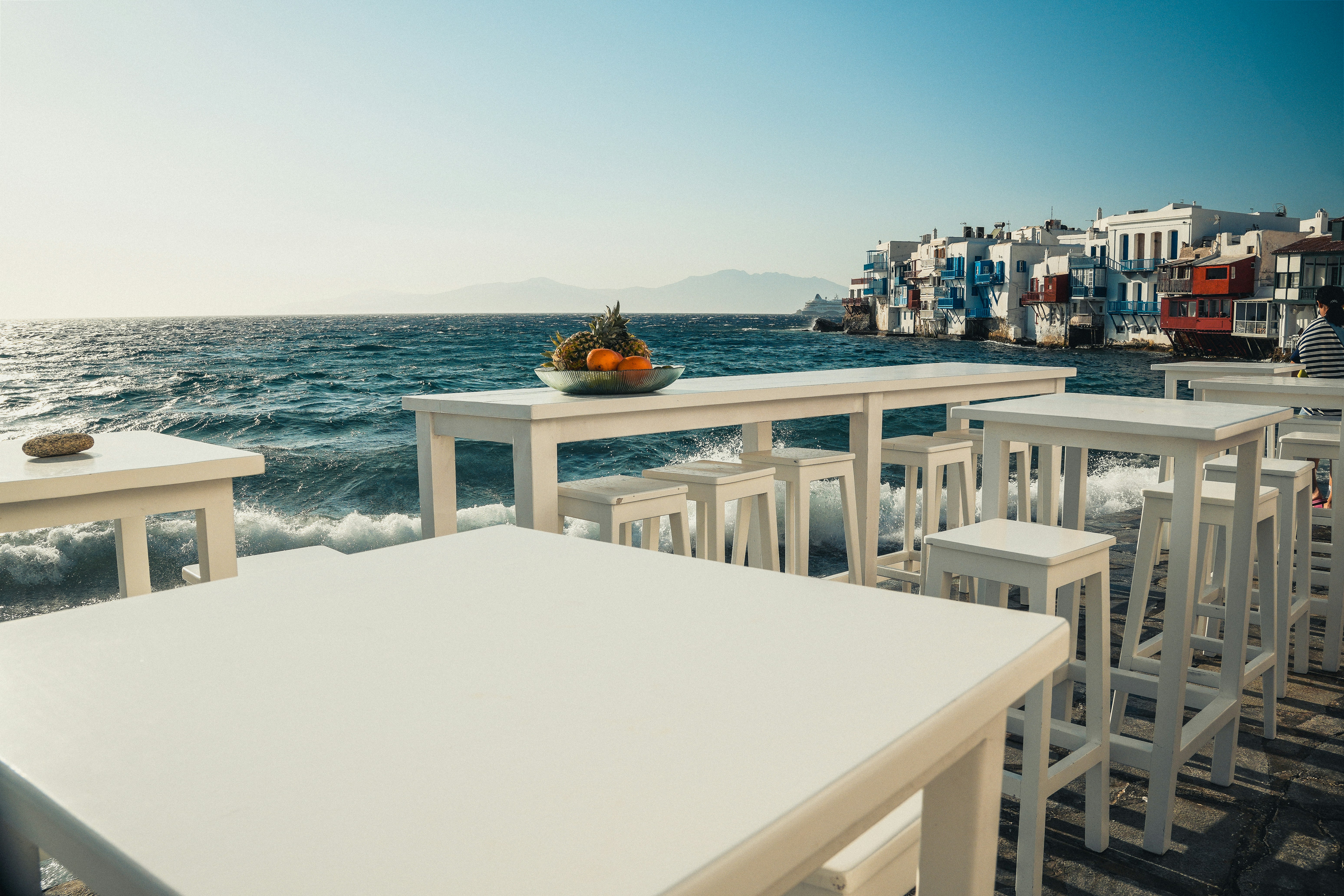 Discover Mykonos: A Guide to the Best Festive Restaurants in 2024