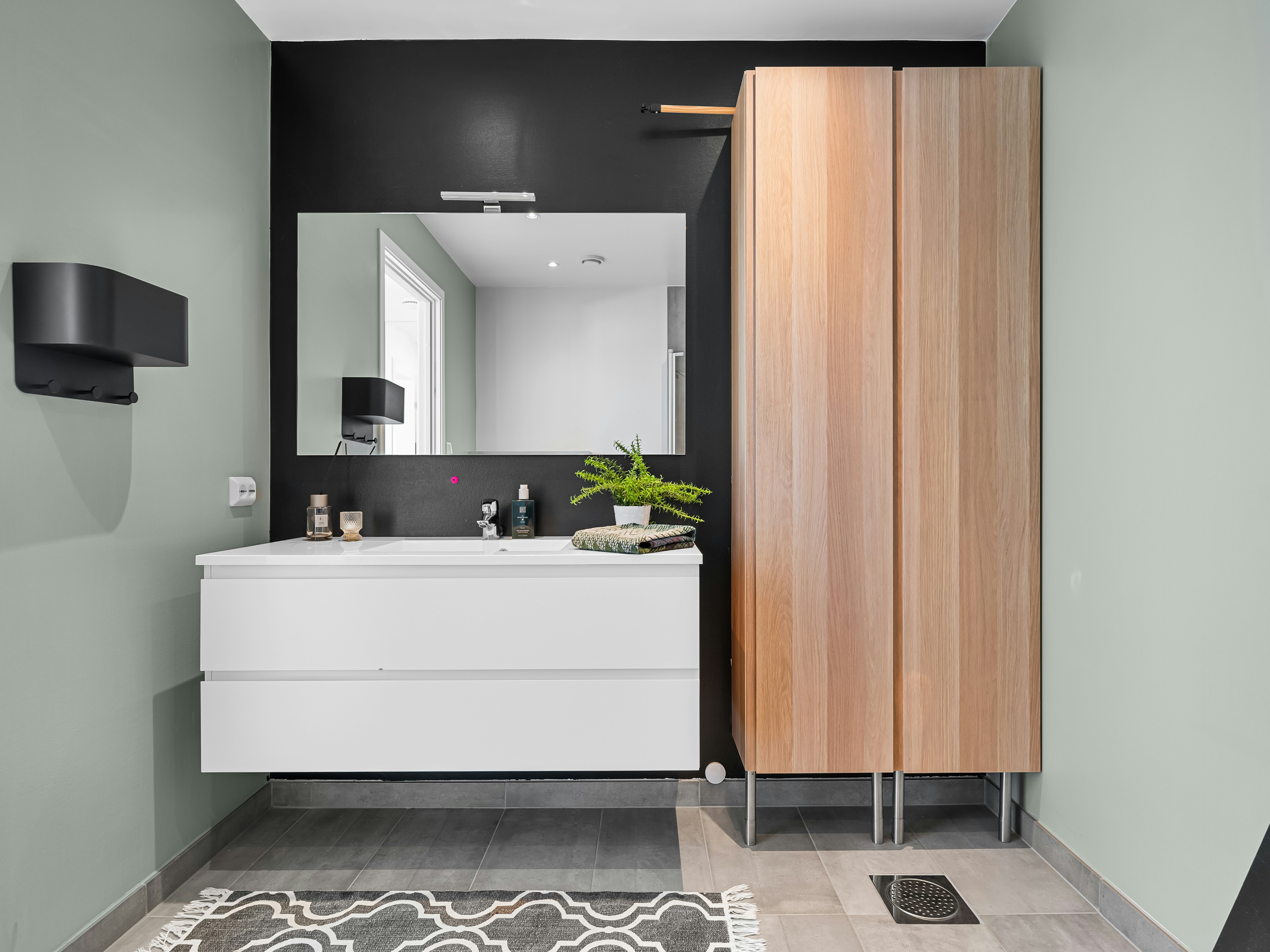 Photo by alextyson195