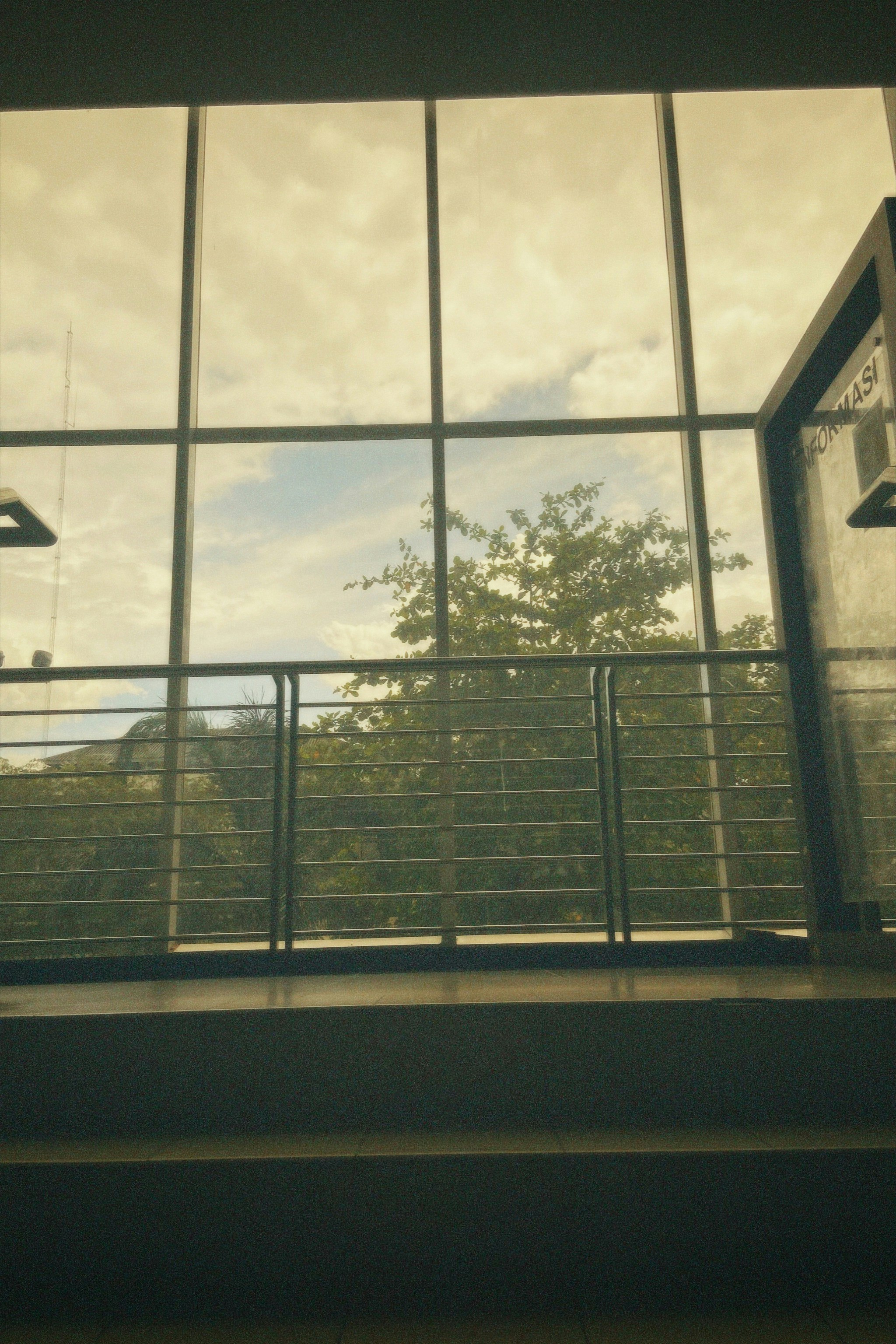 Photo by dzguevara