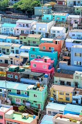A city filled with lots of colorful houses