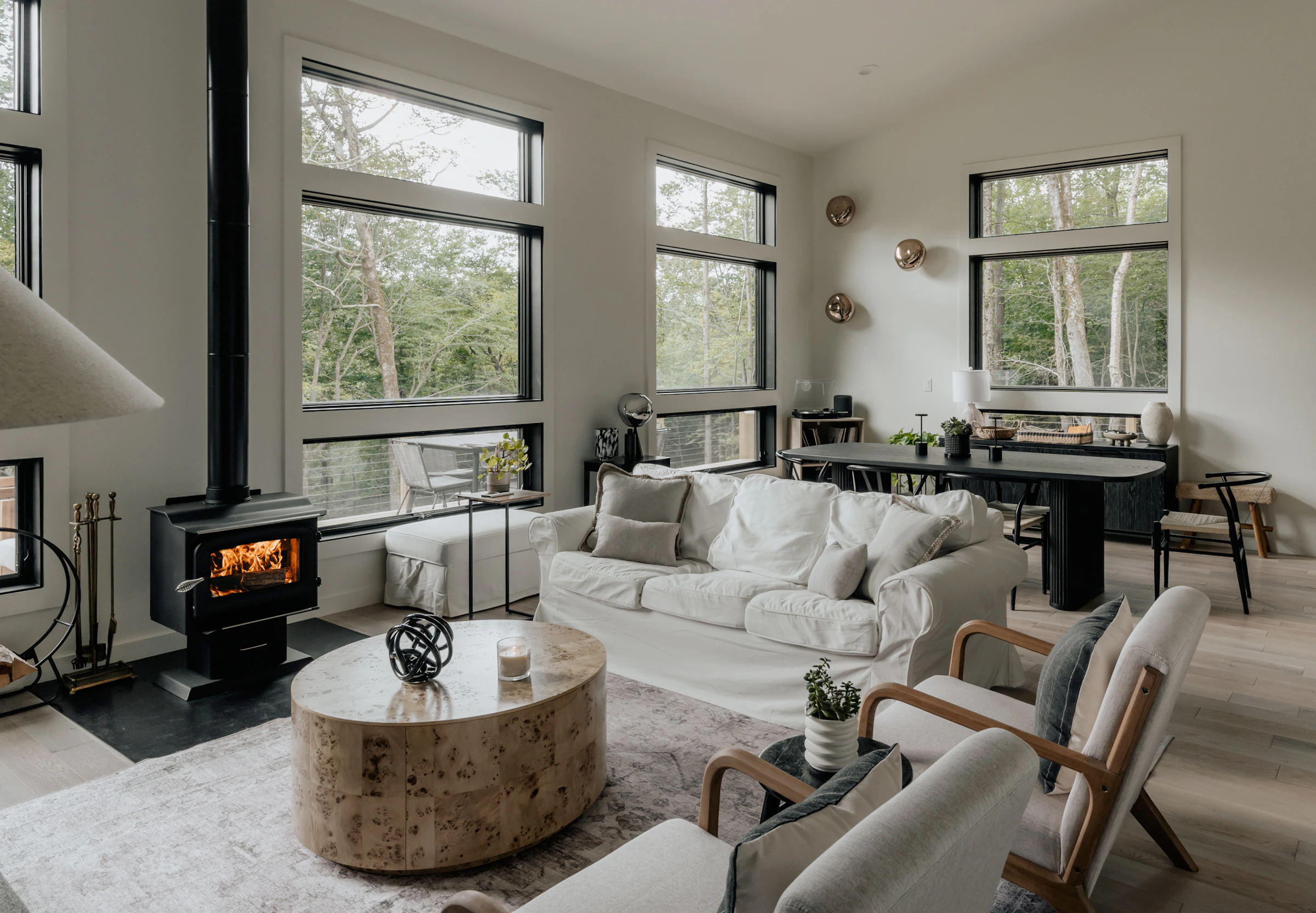 Interior furnished through Orizon-managed production