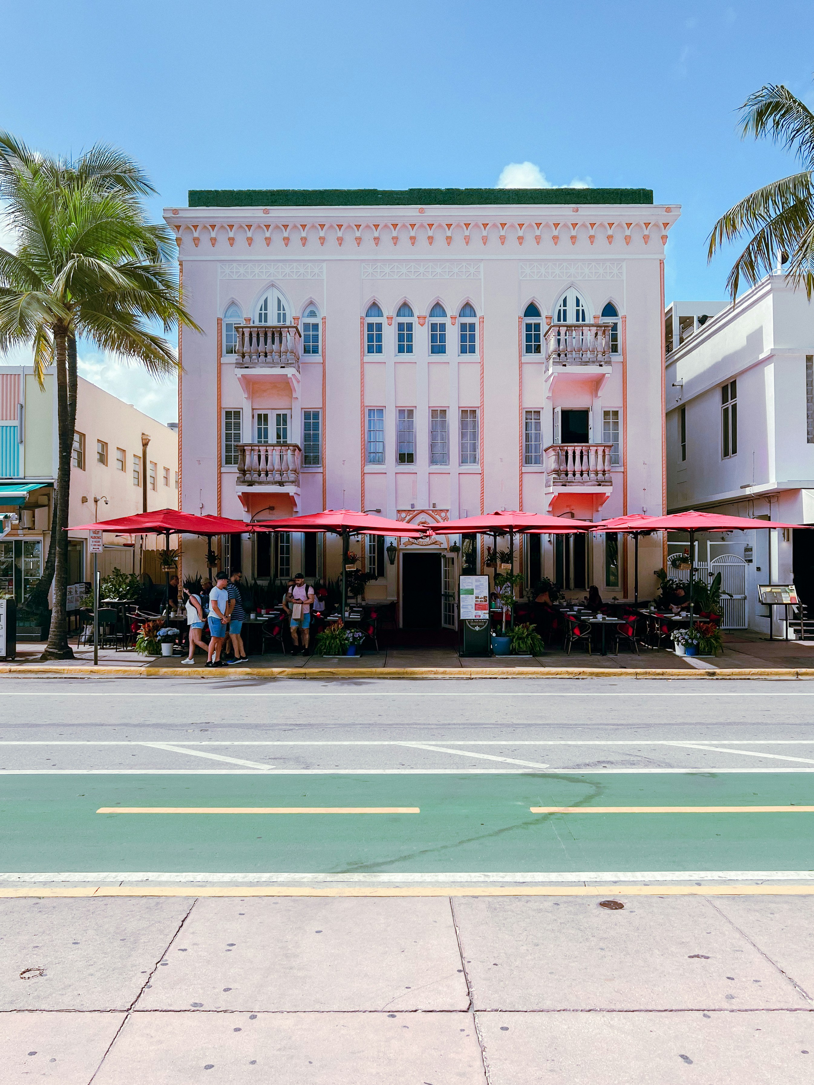 Photo by zhenyao_photo