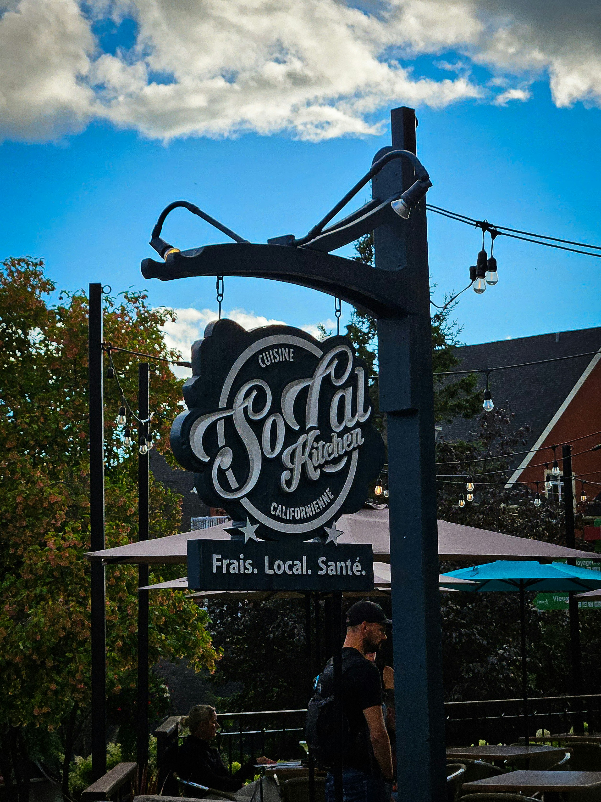 Un gruppo, di, persone, standing, fuori, da, uno, ristorante