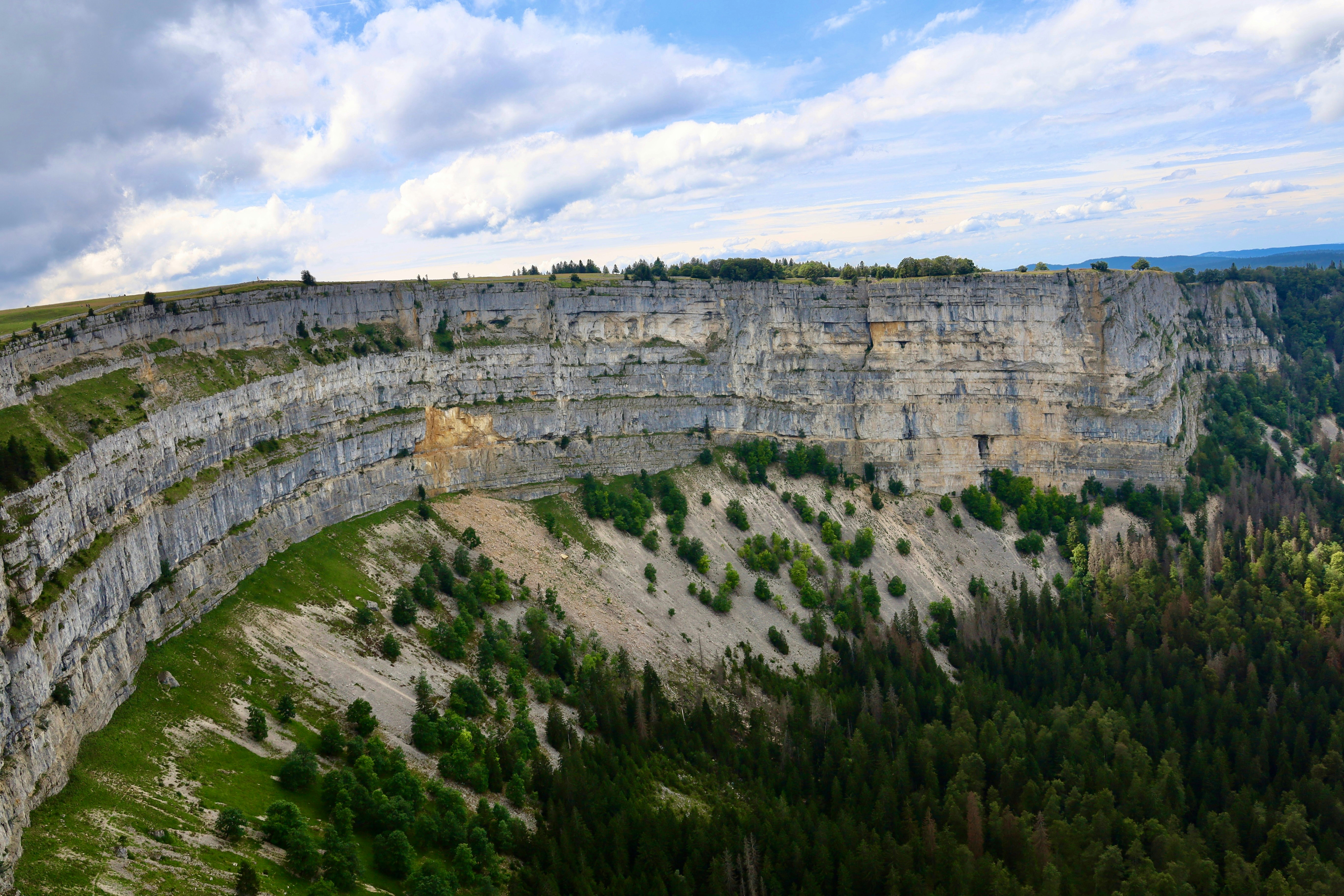 Photo by maximilian_brand