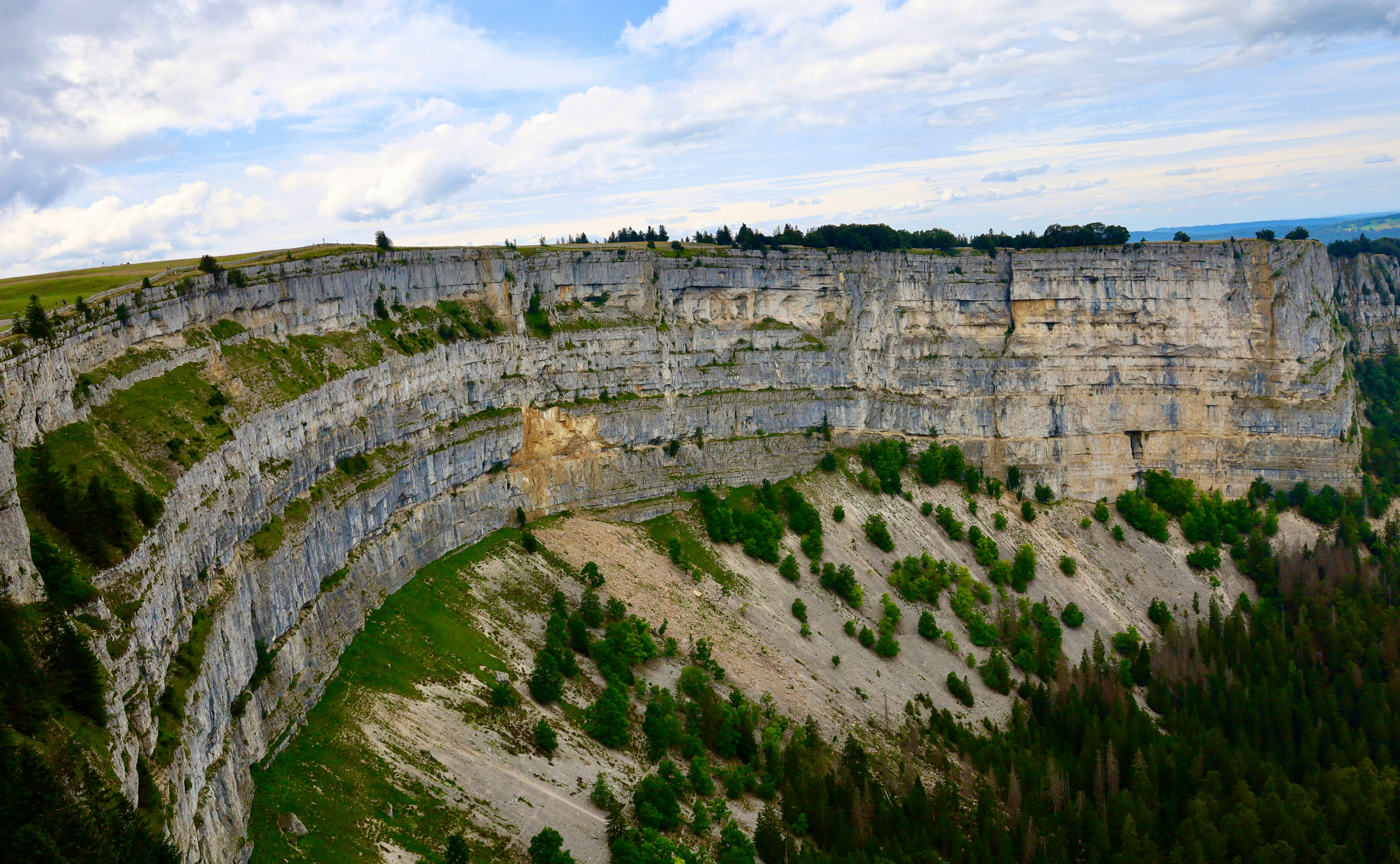 Photo by maximilian_brand