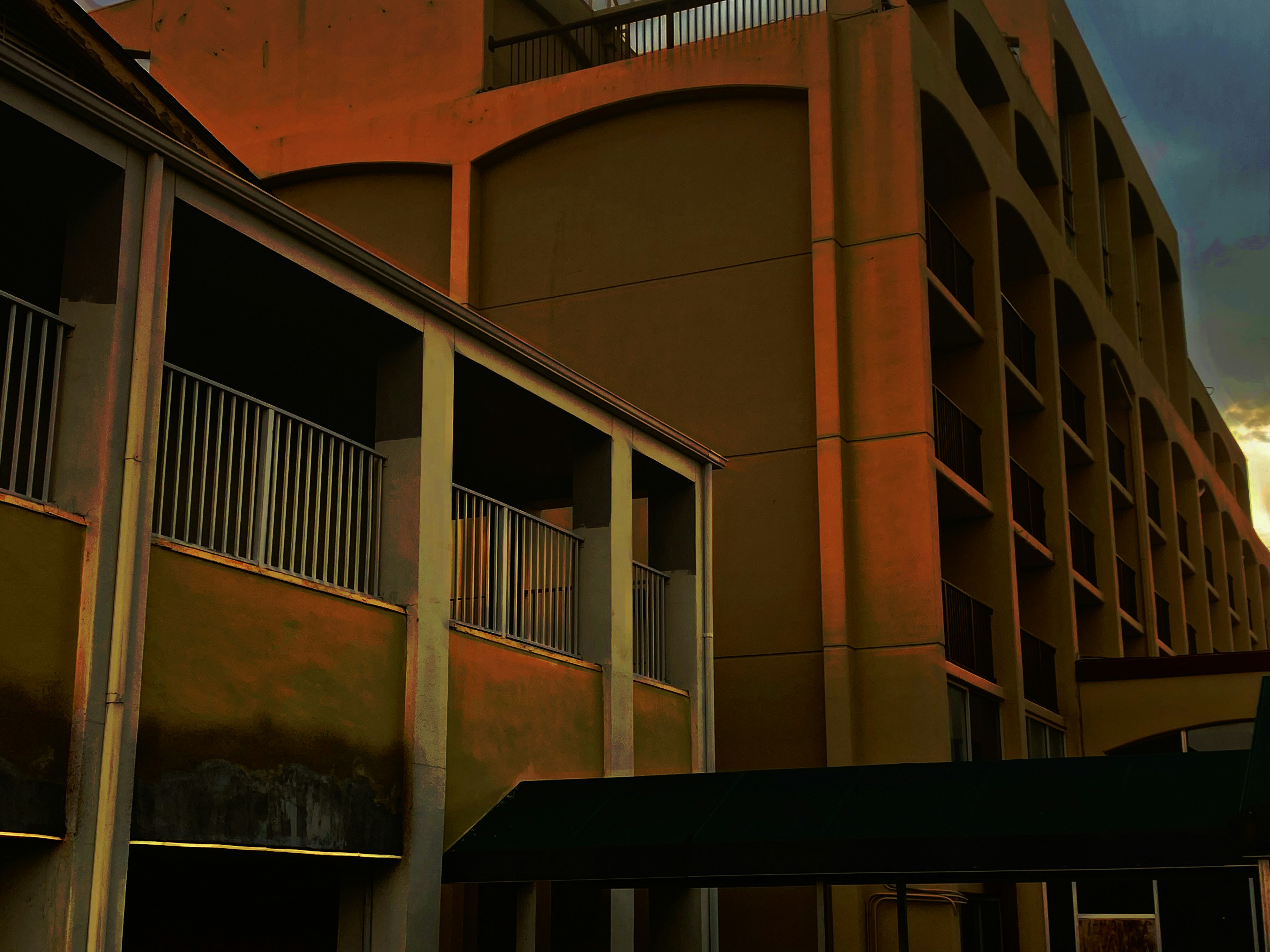 Sannot Riverside Boutique Hotel