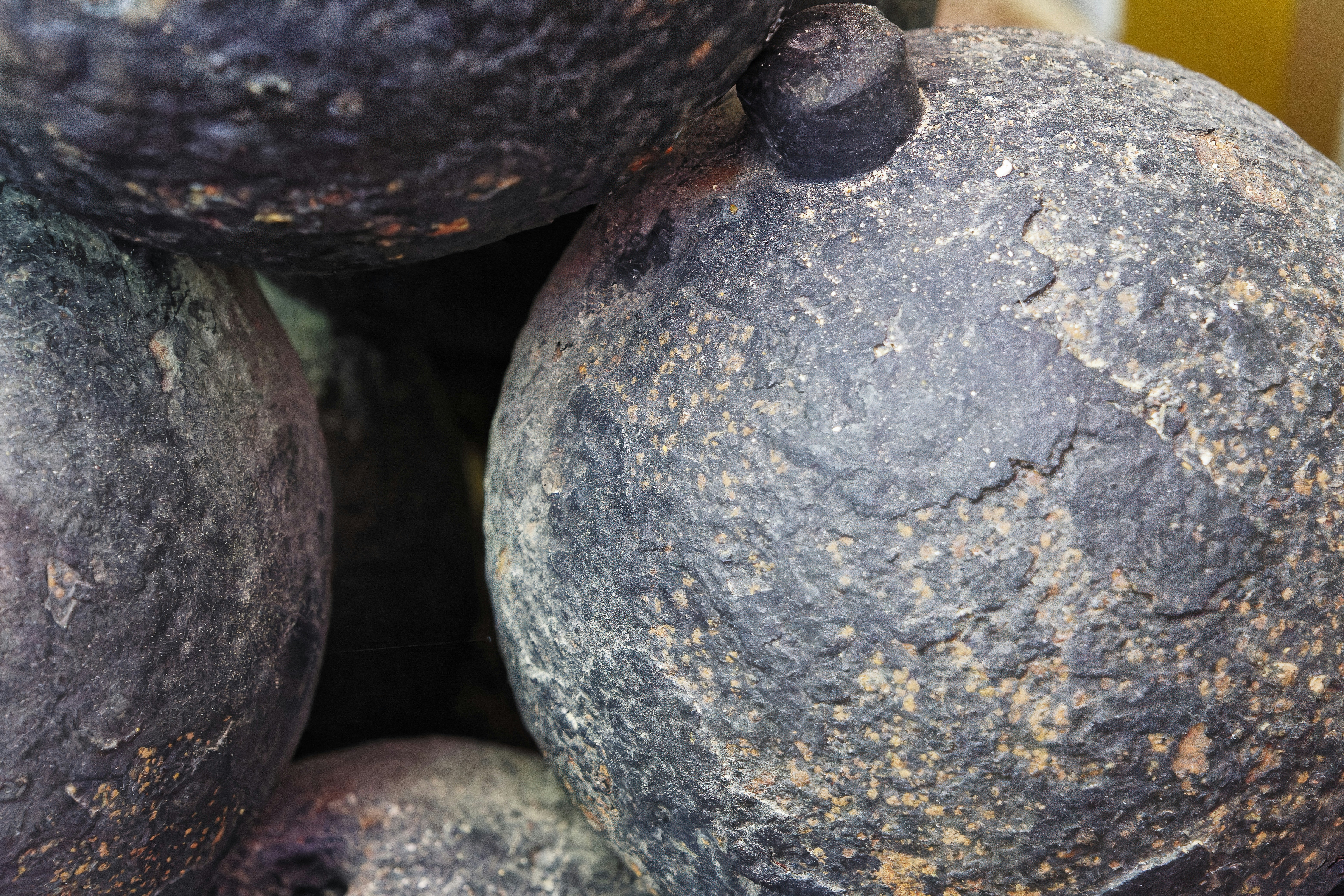 A pile of blueberries sitting on top of each other