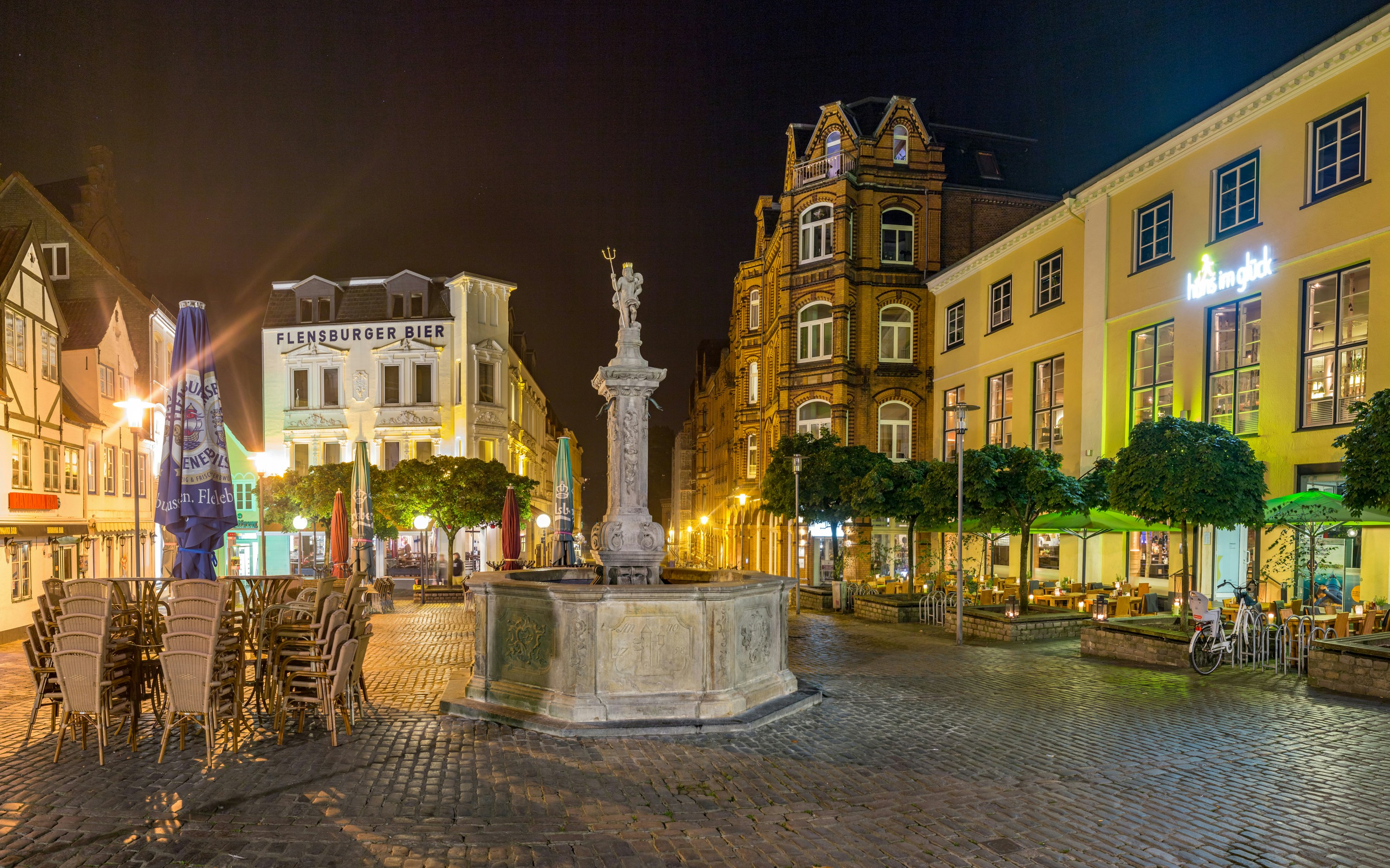 Photo by marvinradke