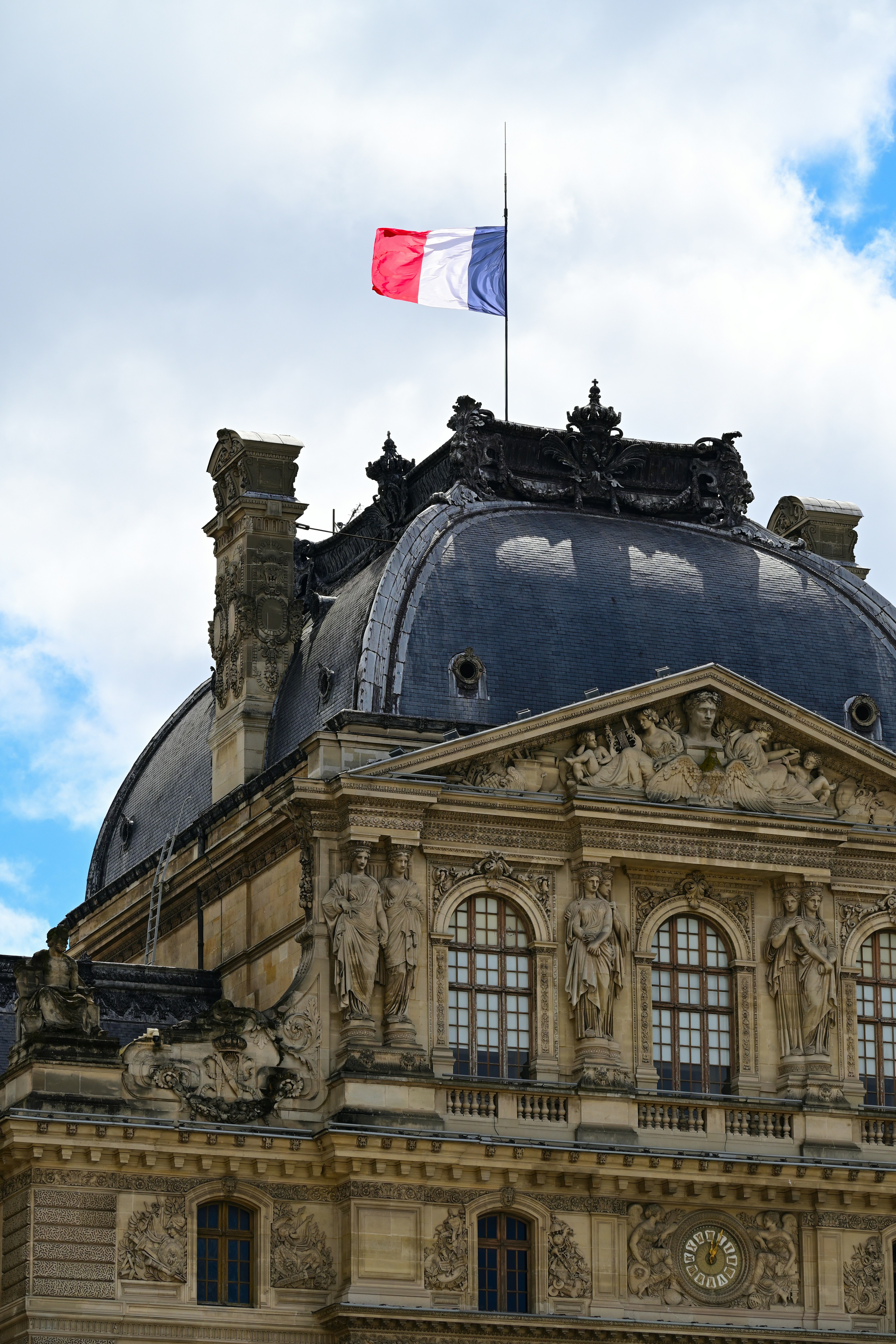 Photo by aminzabardast