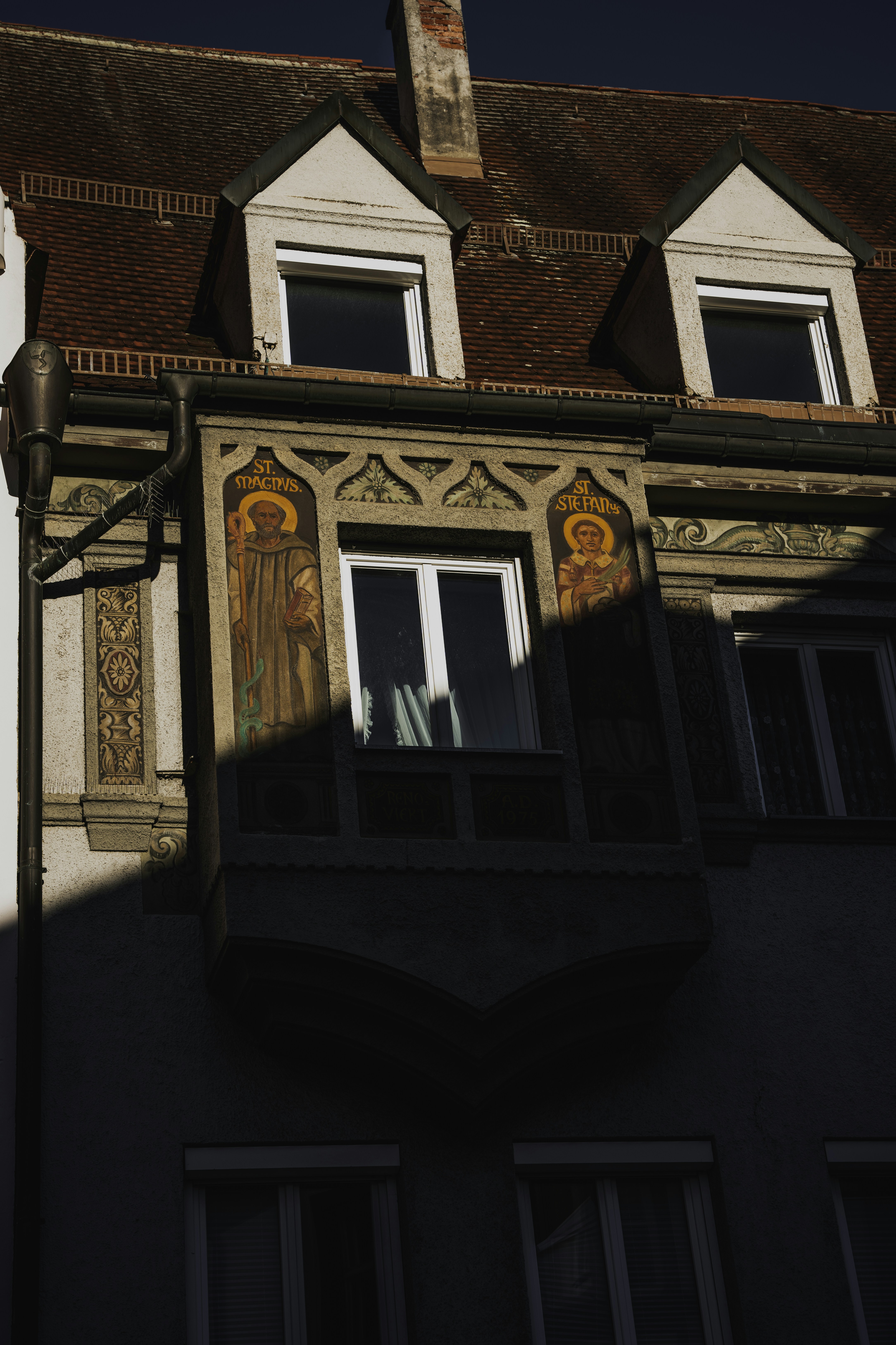 Photo by winstontjia