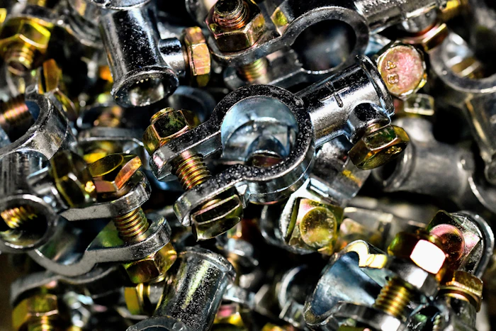 Steel hose and pipe clamps