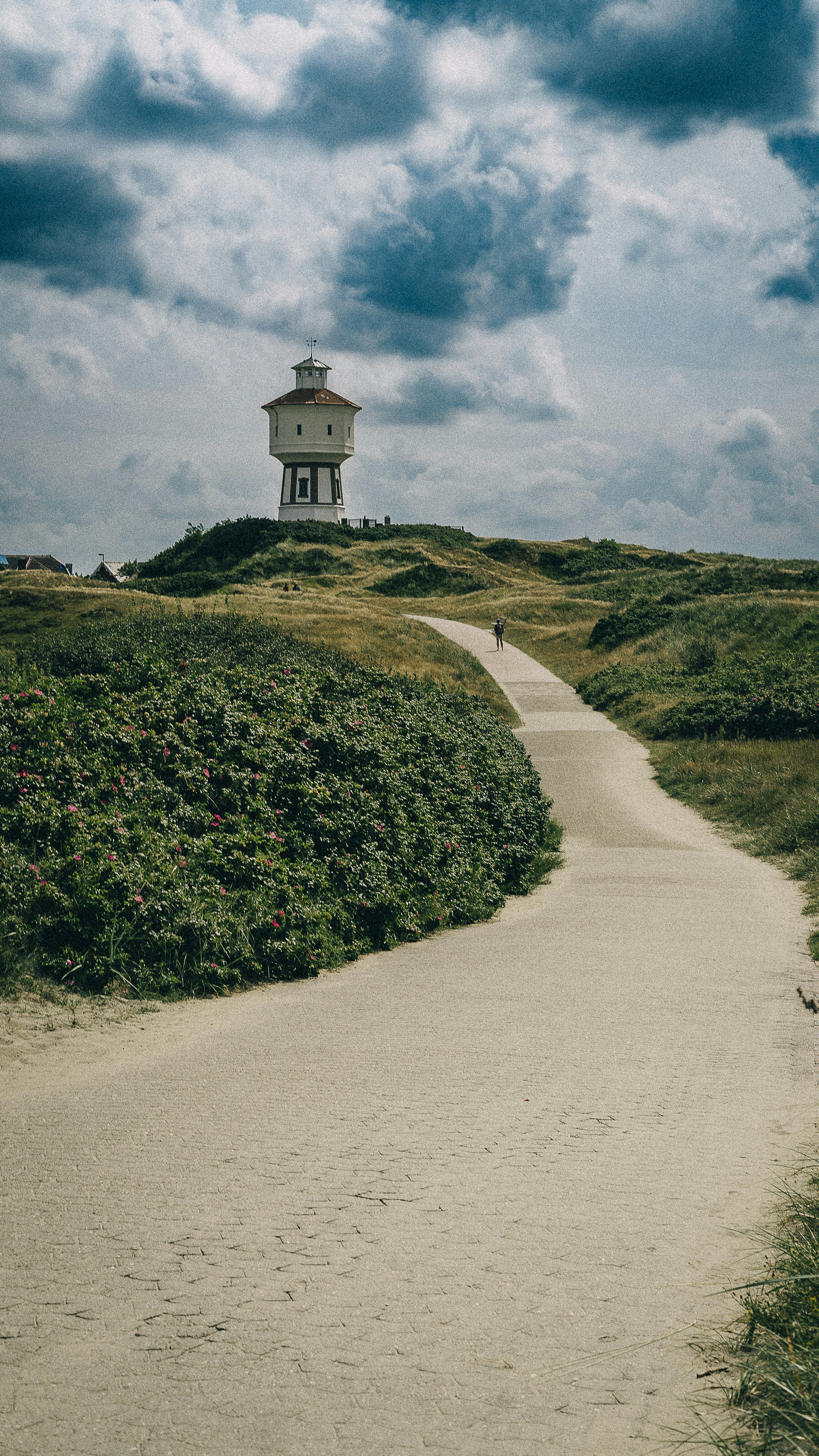 Photo by benjirokaneki