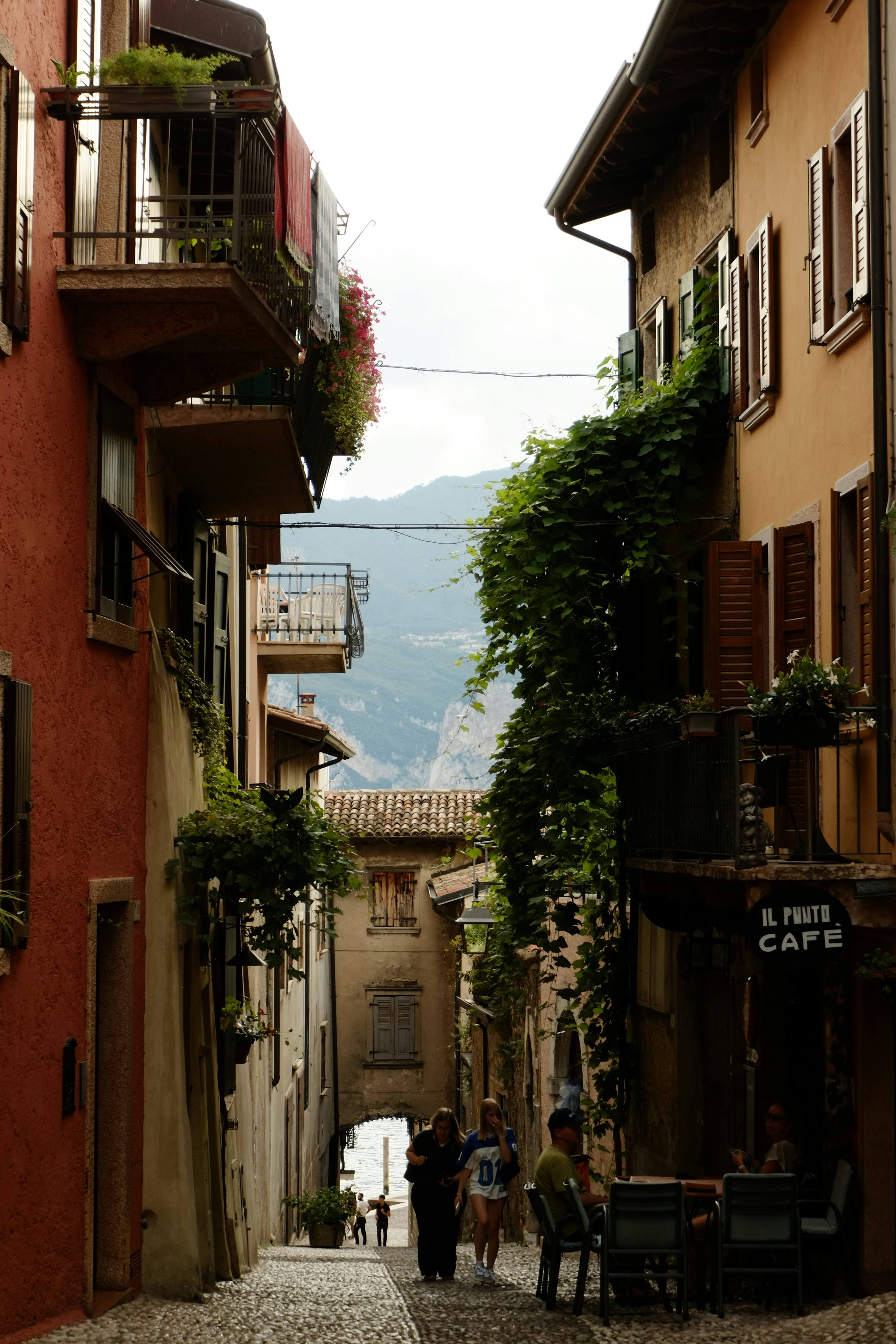 Photo by bernhardbar