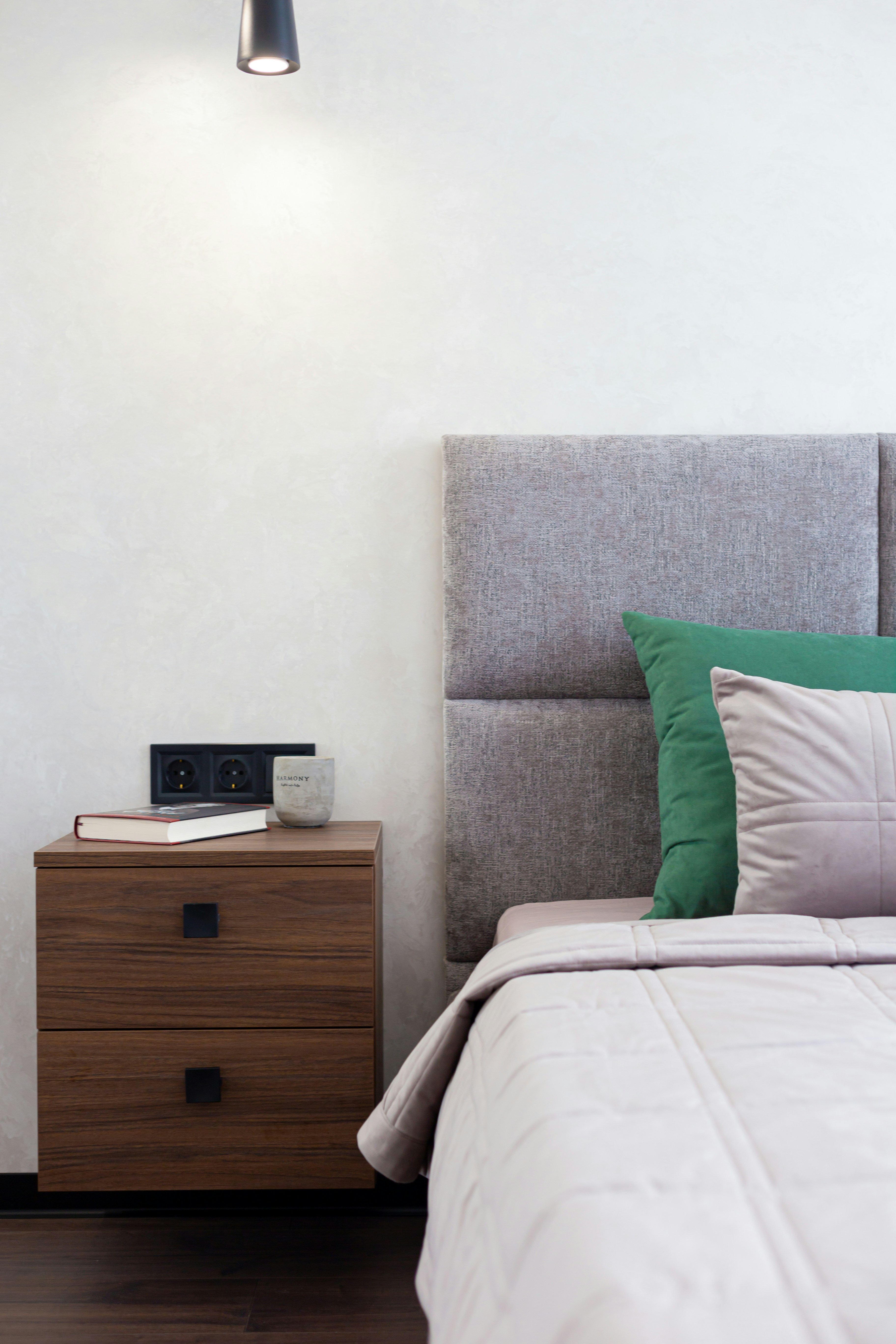 10 Screen Setup Tips for Reducing Noise From Adjacent Rooms |