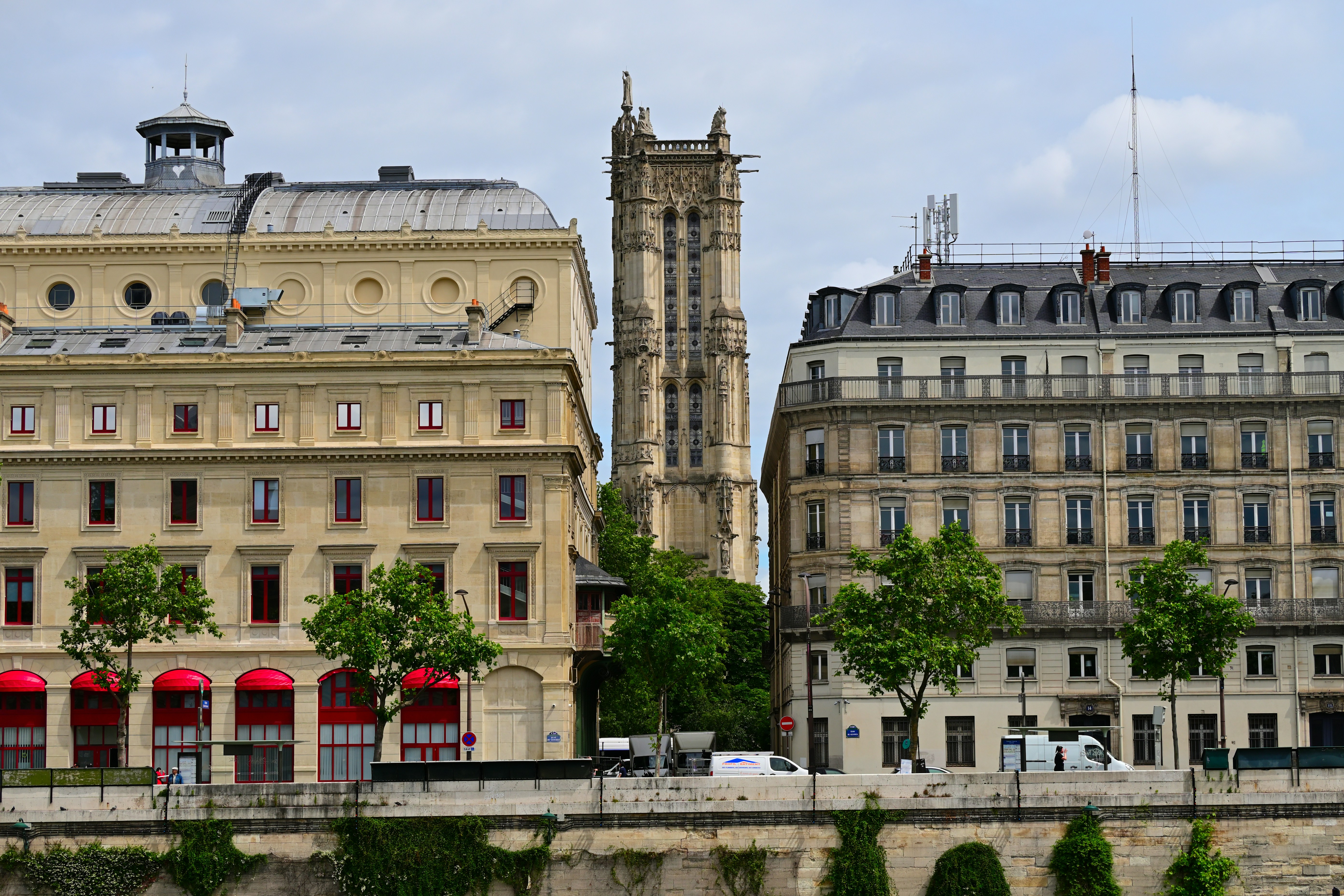 Photo by aminzabardast