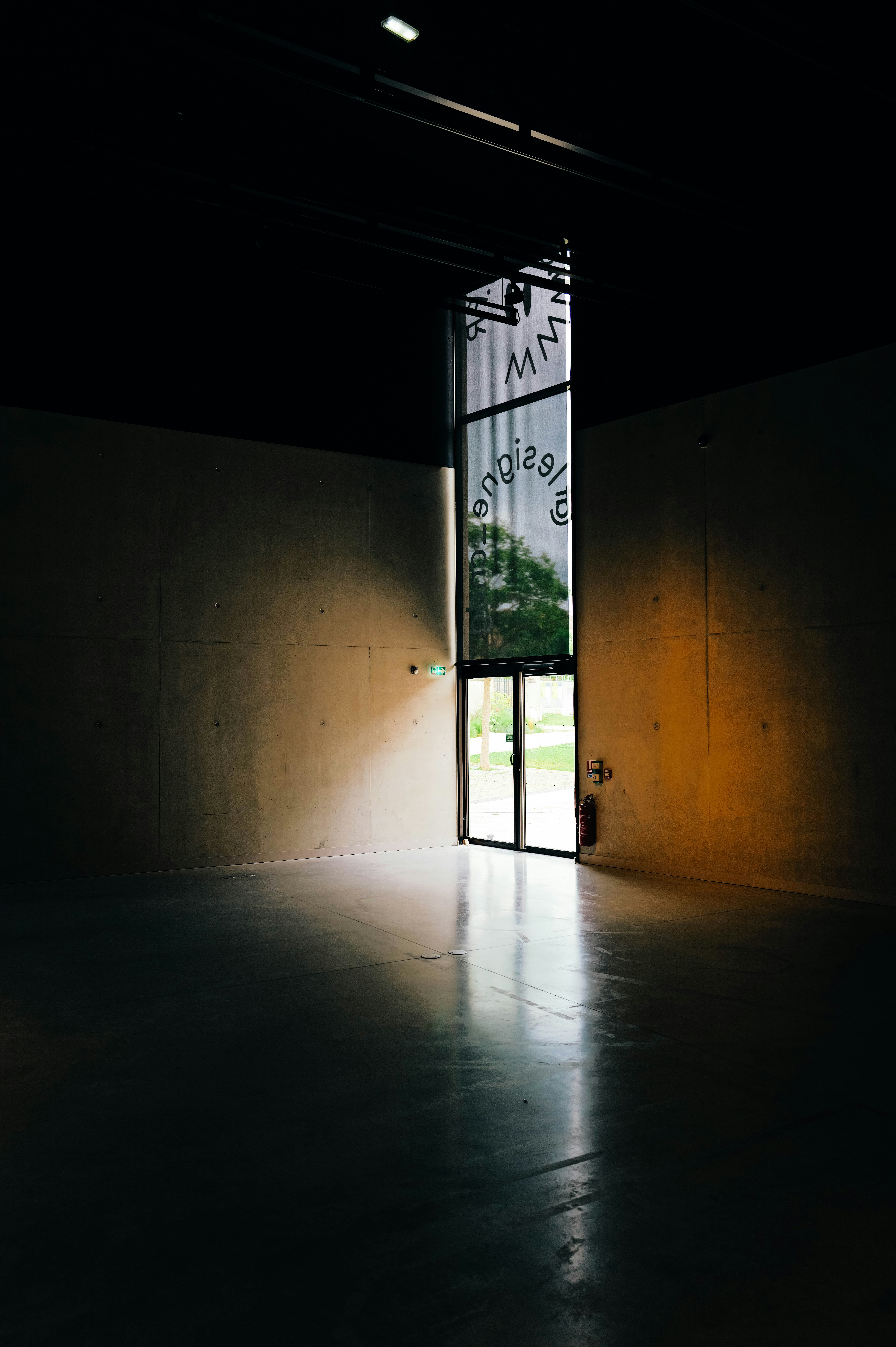 Photo by adrienolichon