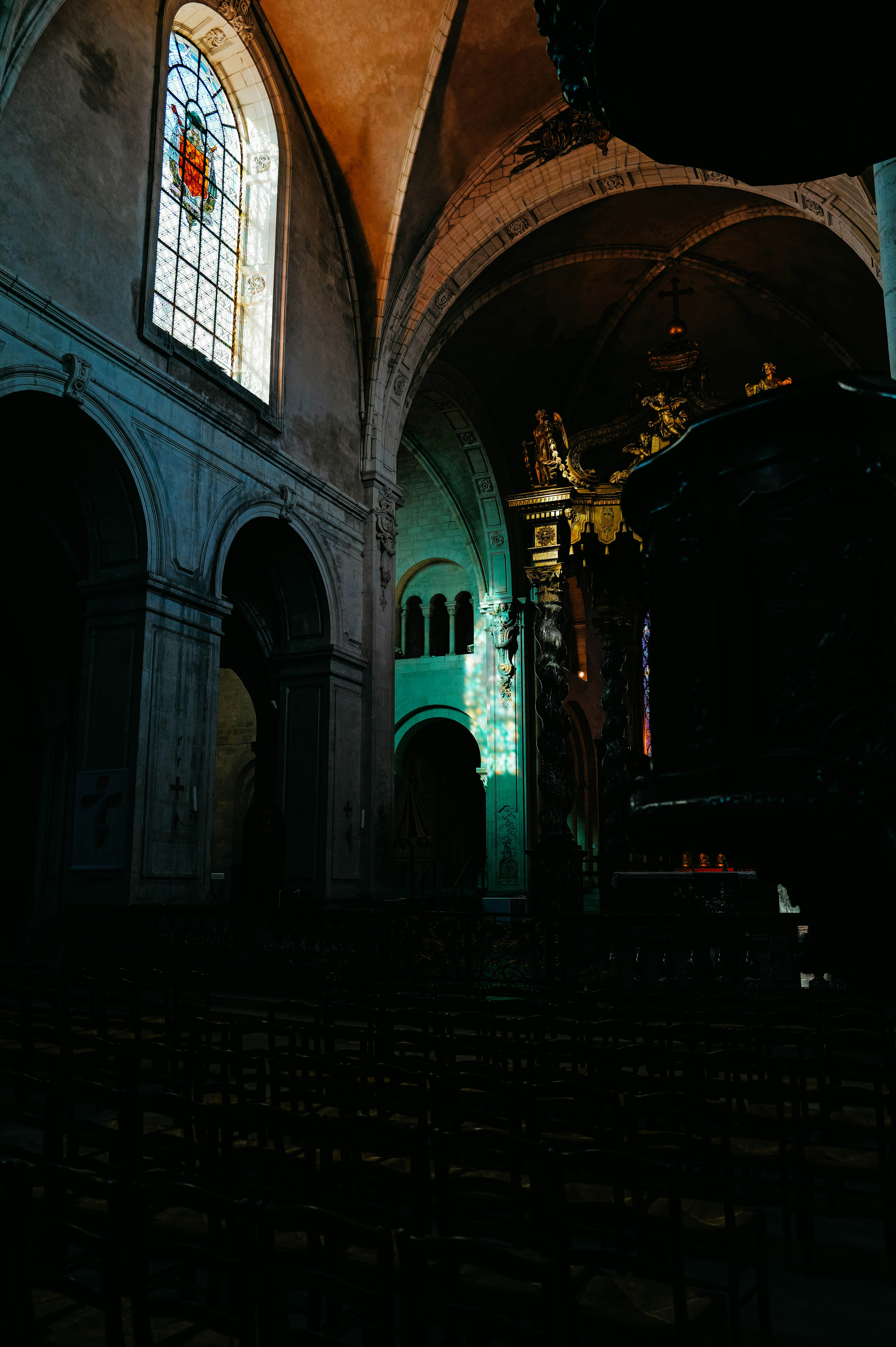 Photo by adrienolichon