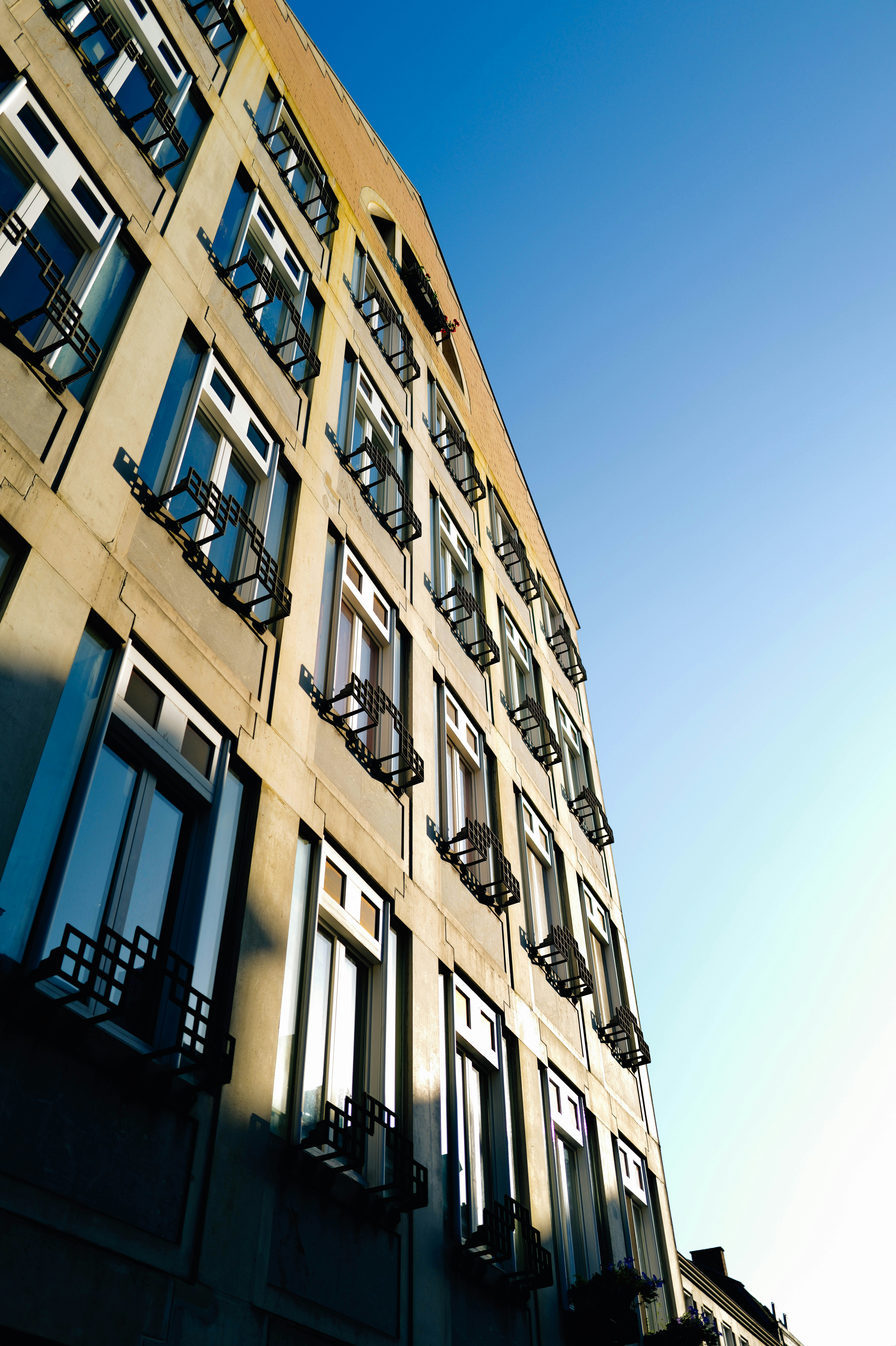 Photo by adrienolichon