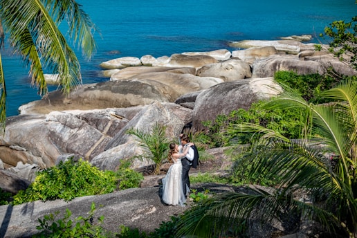 A bride and groom in Thailand on a wedding curated by Francesco