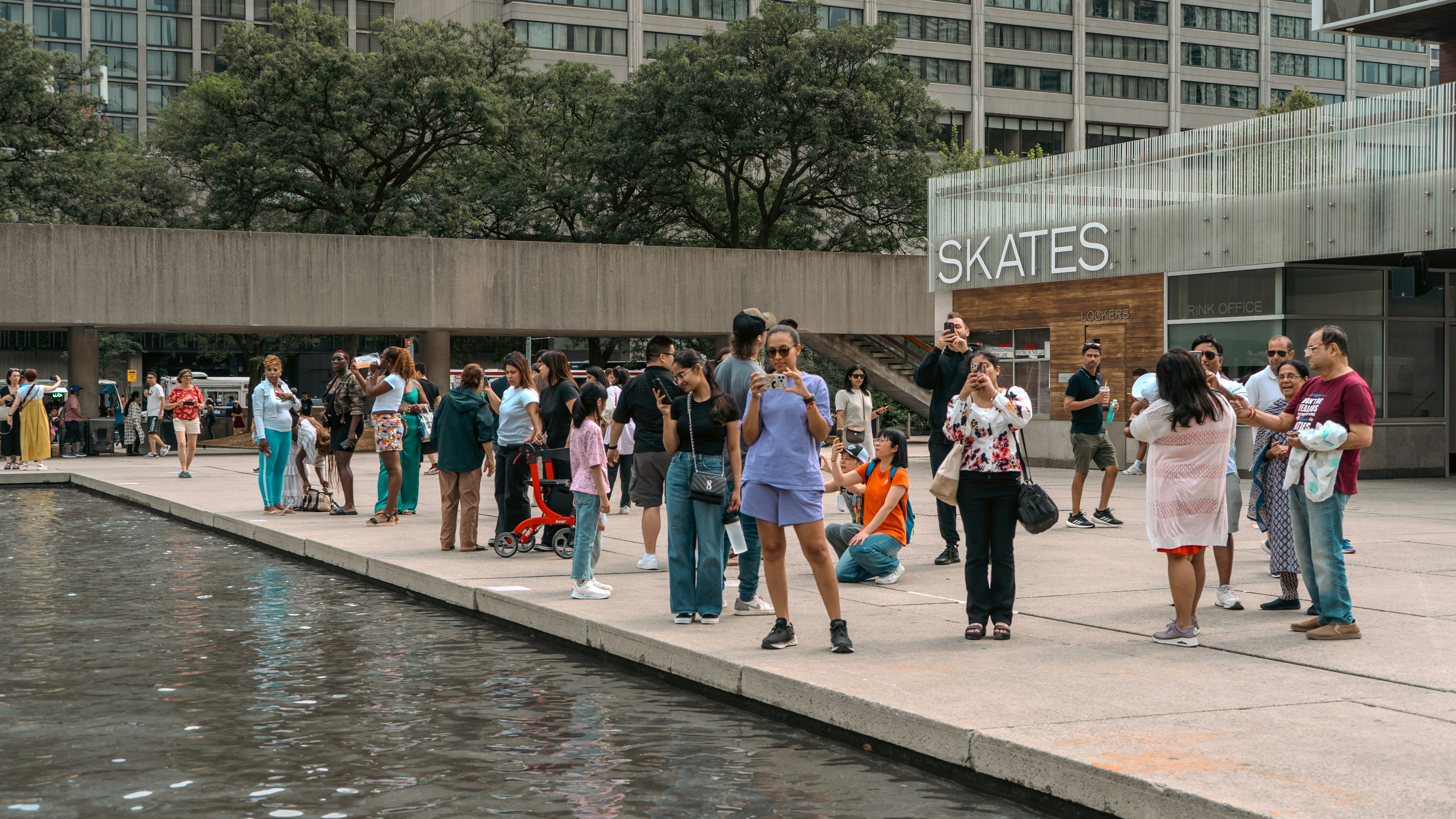 people enjoying the lakefront path near Museum Campus - south loop high rises