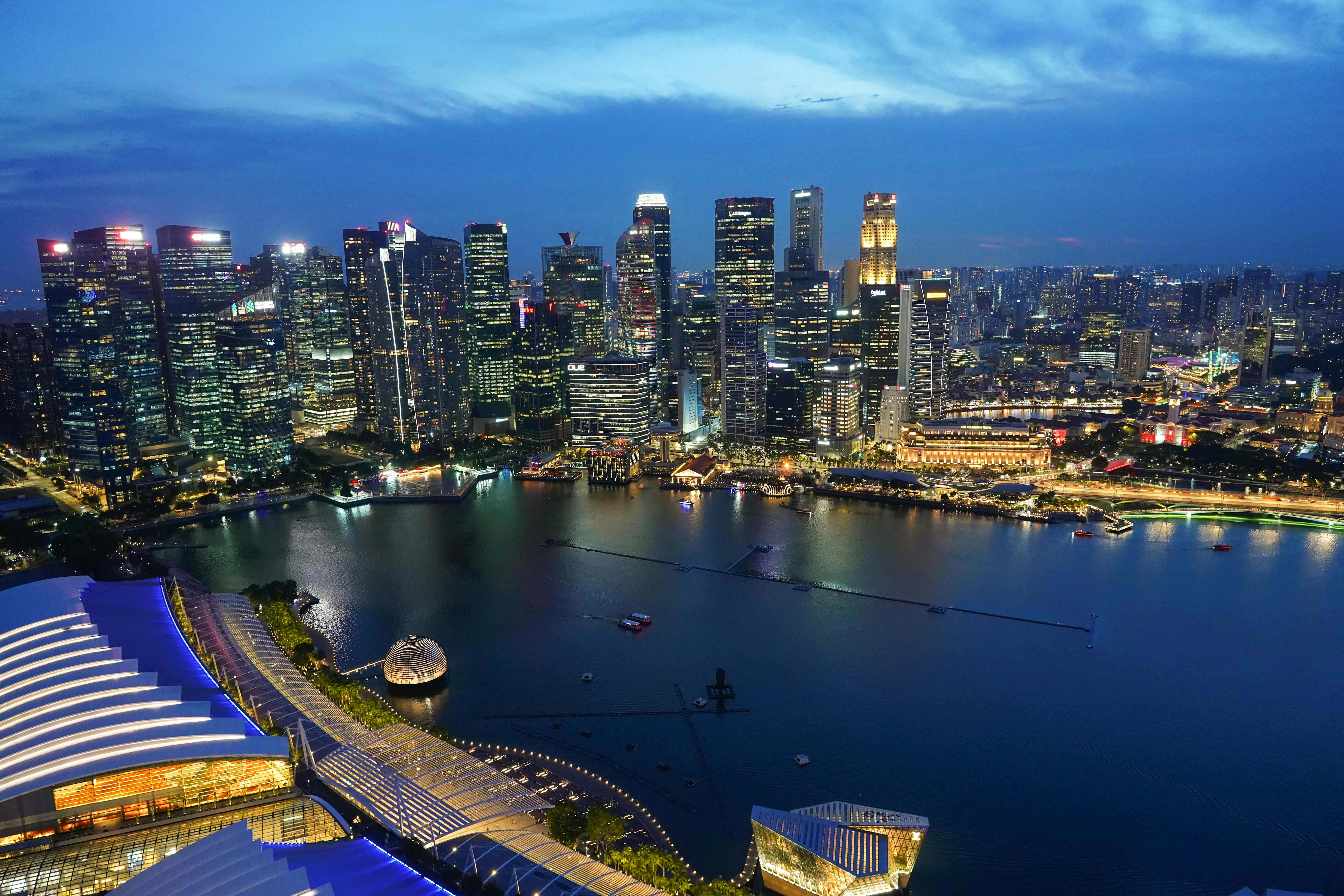 photo-1724211671394-b5fa4eddb4ff?ixid=M3wxMjA3fDB8MXxzZWFyY2h8MjB8fGJlc3QlMjByZWNydWl0bWVudCUyMGFnZW5jeSUyMHRvJTIwd29yayUyMGZvciUyMGluJTIwc2luZ2Fwb3JlfGVufDB8fHx8MTc1Nzc2NDkwMXww\u0026ixlib=rb-4.1.0