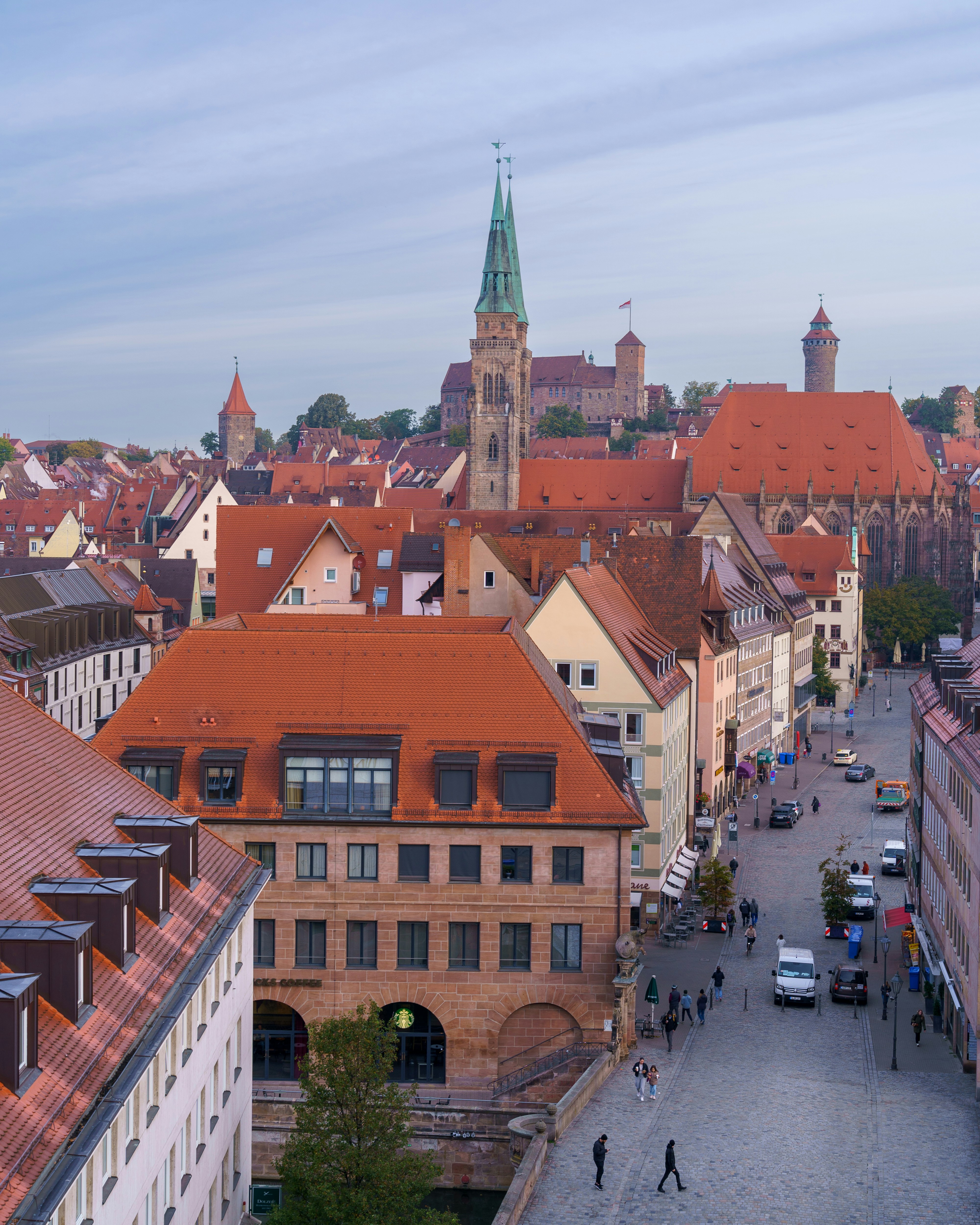 Review: Zero‑Downtime Trade Data Patterns and Low‑Cost Edge Caching for Corporate Feeds (2026 Field Review)