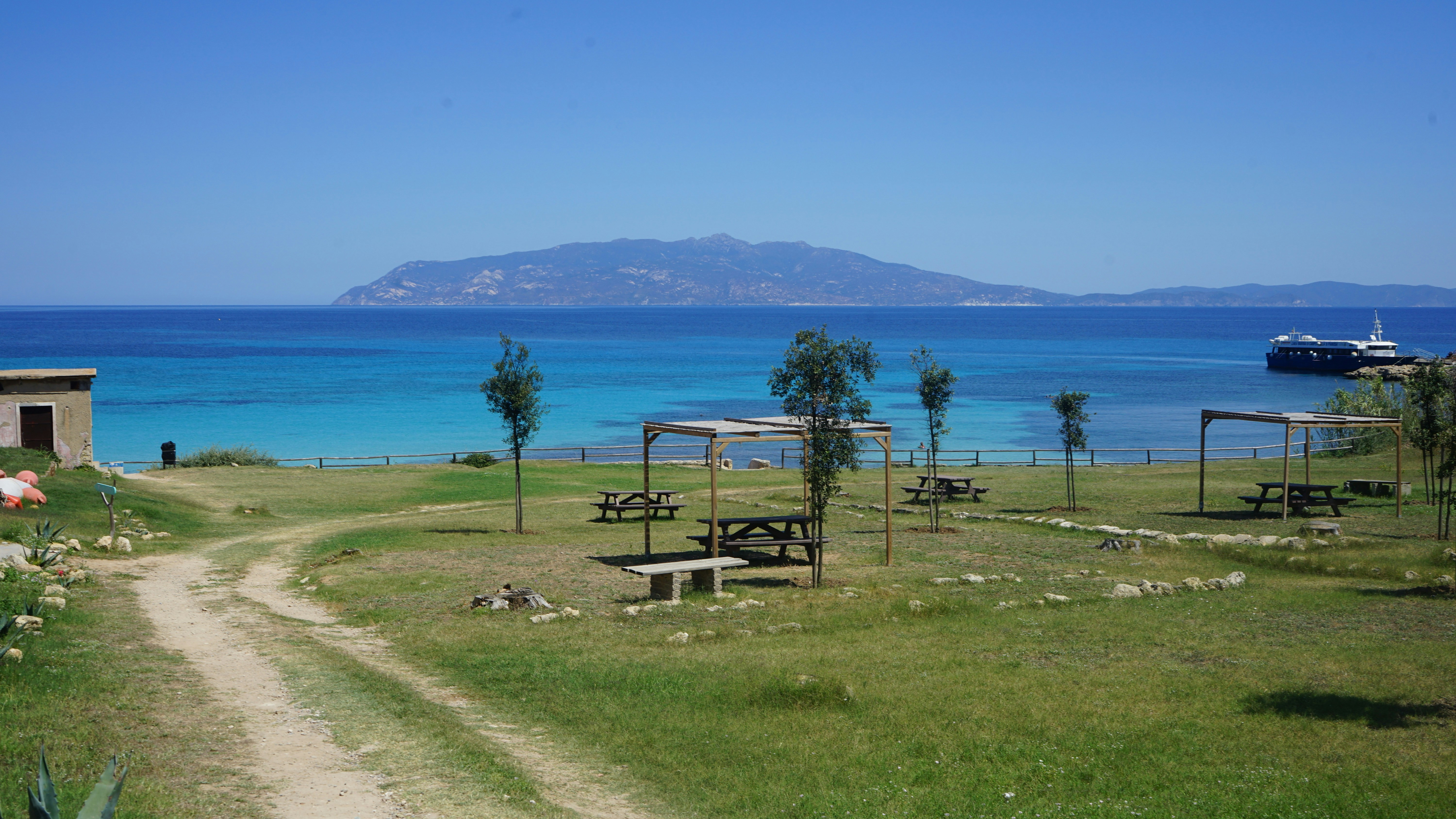 Image by Emma via Unsplash