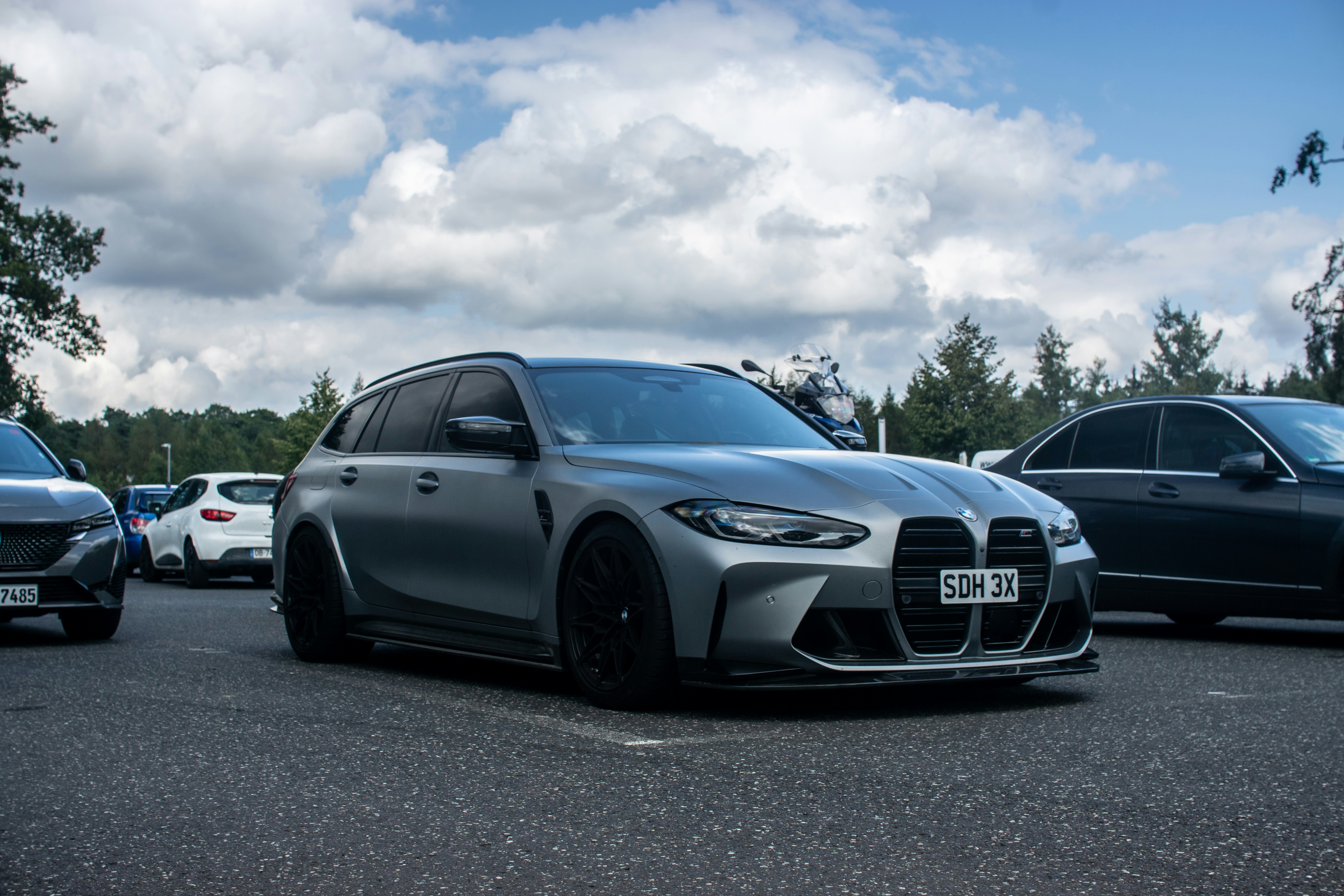 How to Build a Reliable Touring Tech Stack in 2026: Edge Backends, Onstage Tools, and Safety Protocols