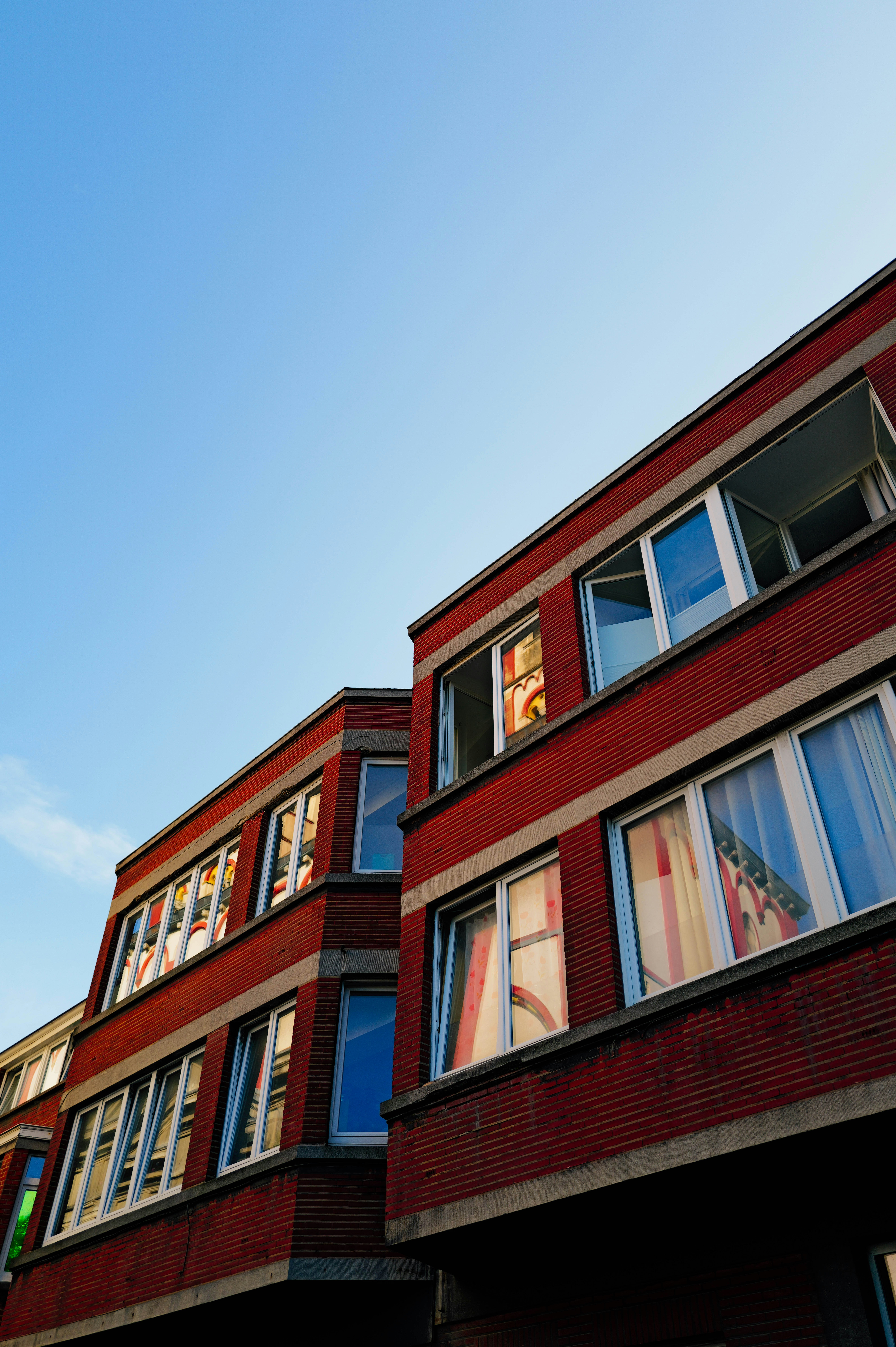 Photo by adrienolichon