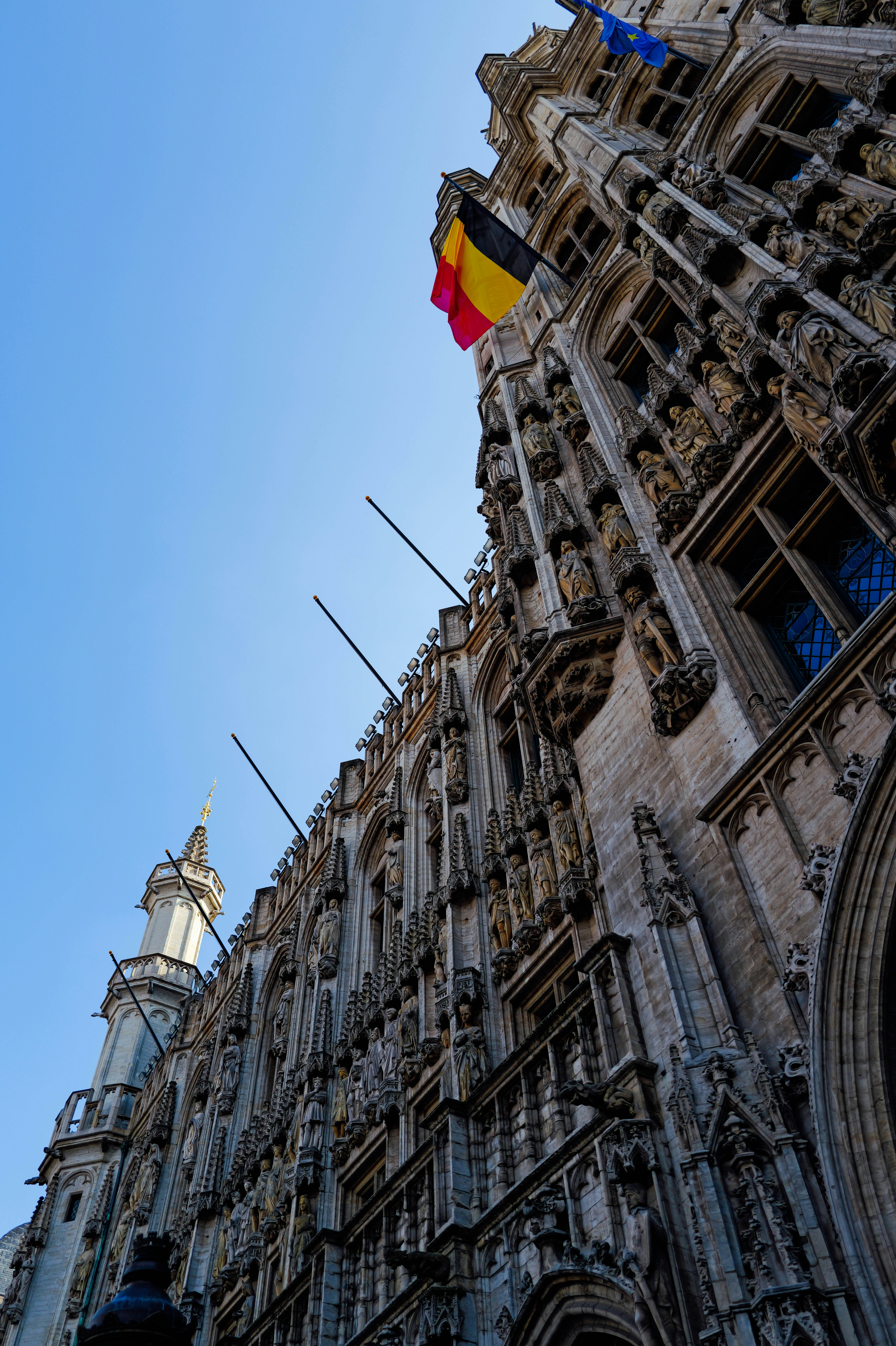 Photo by adrienolichon