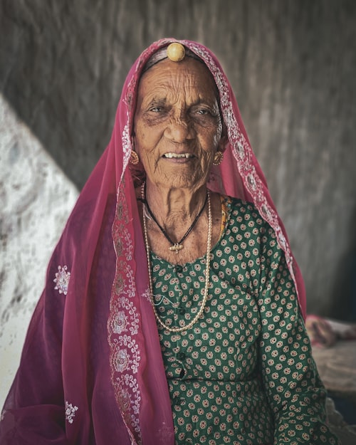 Old Indian woman in Rajasthan