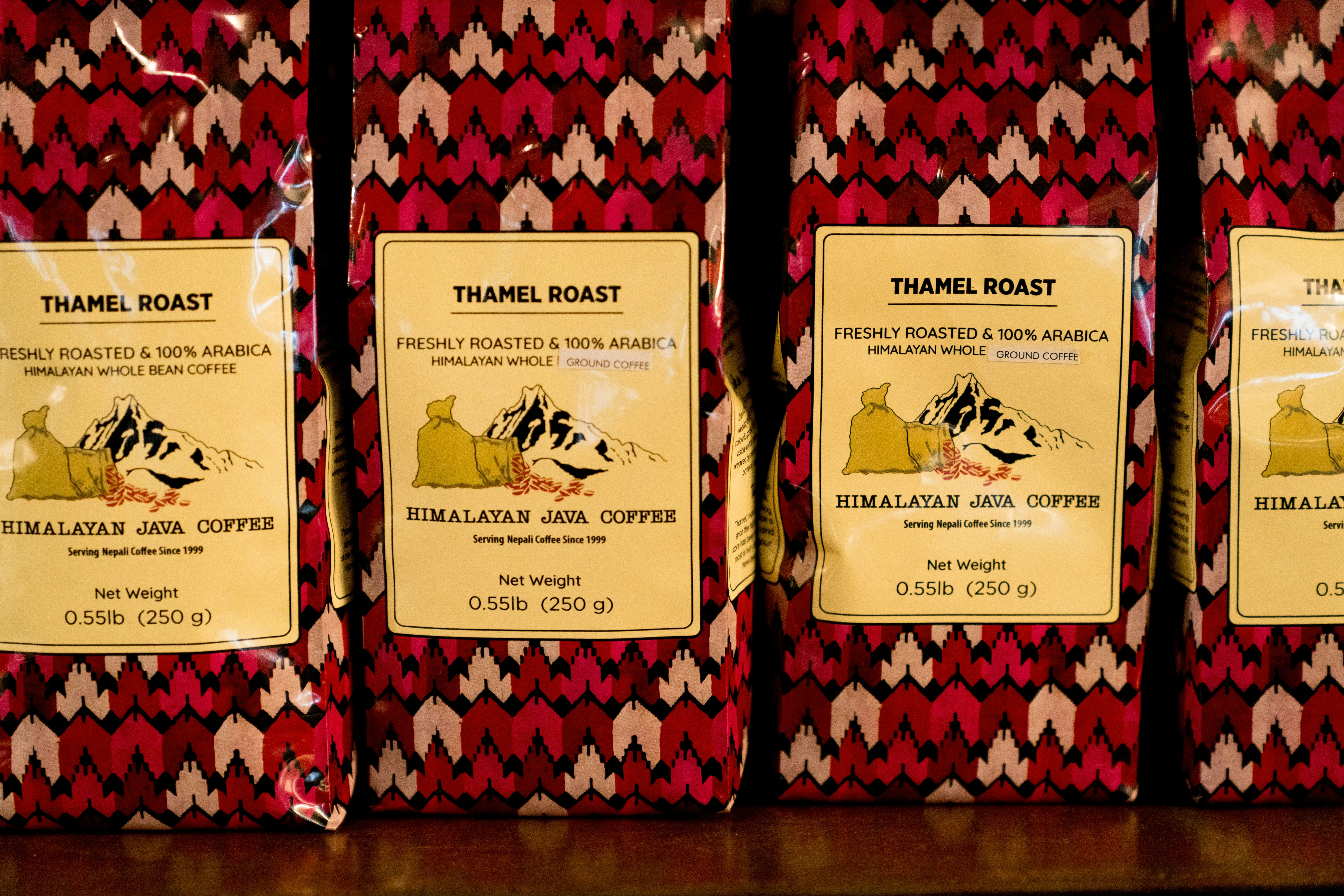 photo-1724331504647-dffbe12ac15f?ixid=M3wxMjA3fDB8MXxzZWFyY2h8NHx8c3BlY2lhbGl0eSUyMHRlYSUyMGJhZ3N8ZW58MHx8fHwxNzcxODEwOTg3fDA\u0026ixlib=rb-4.1.0