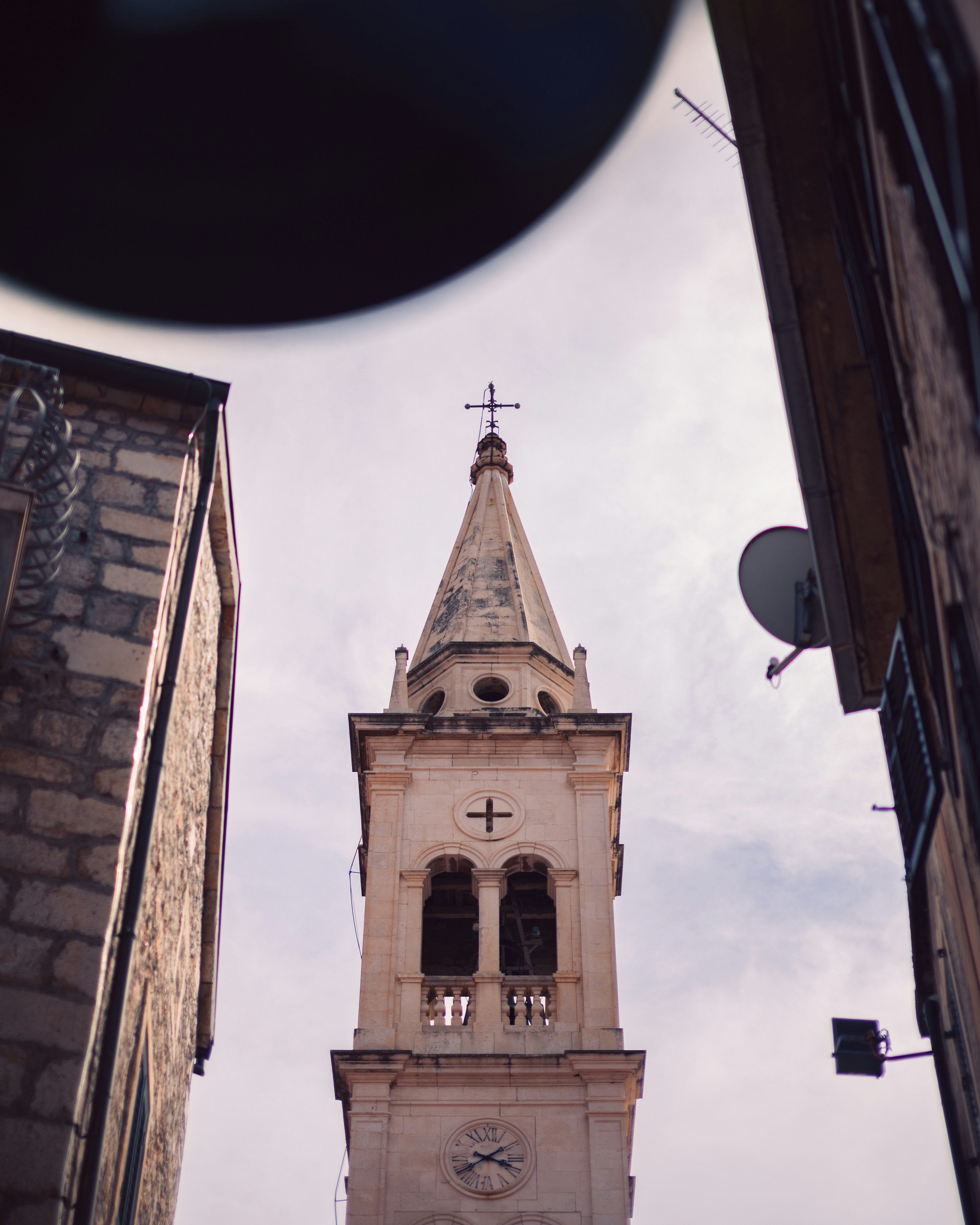 Photo by koryunhills