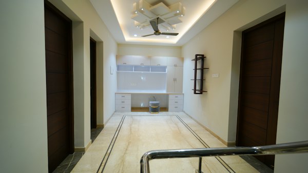 Stilt + 4 builder floors, Sector 46, photo 2
