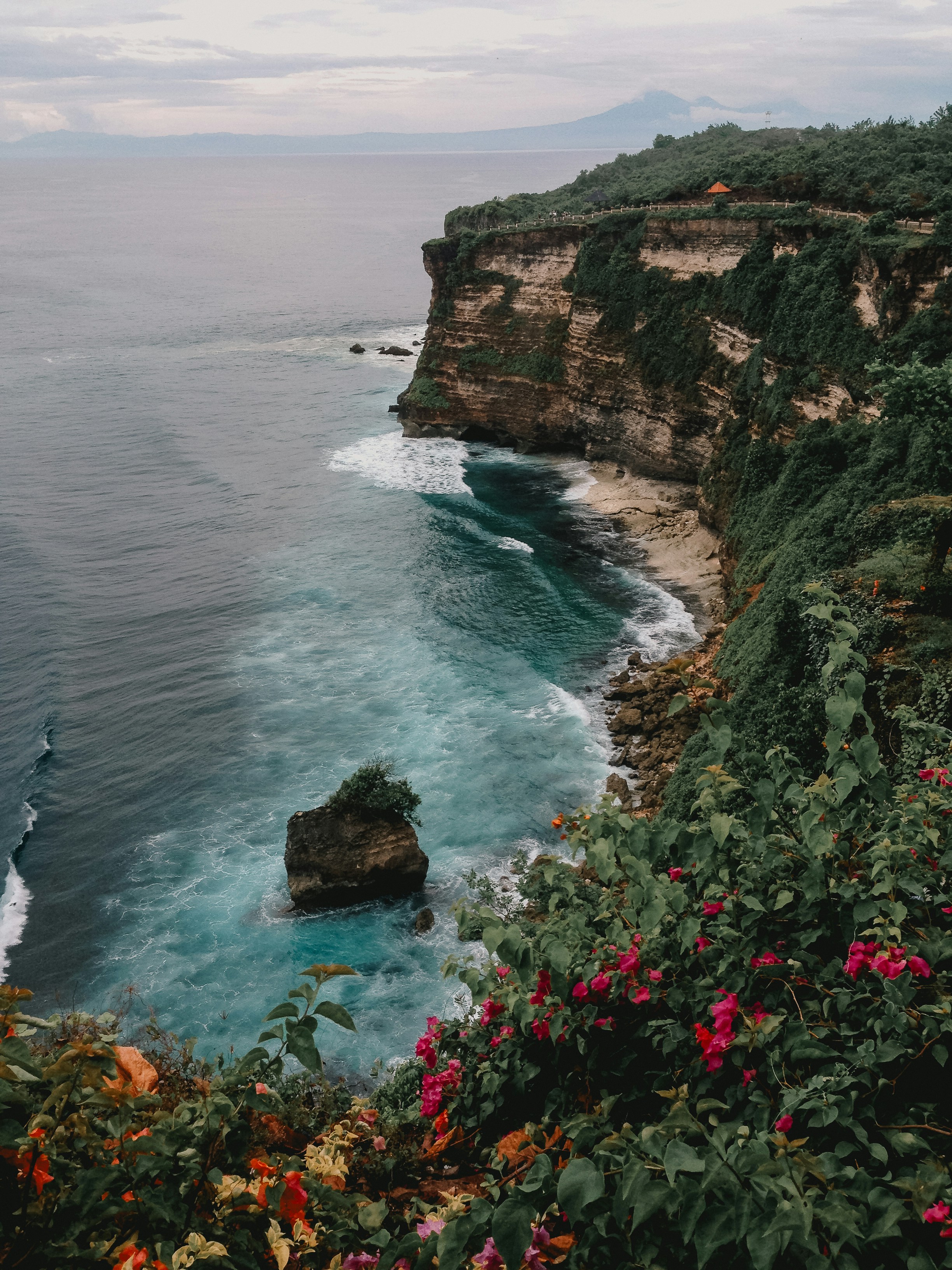 Photo by juliepittevils