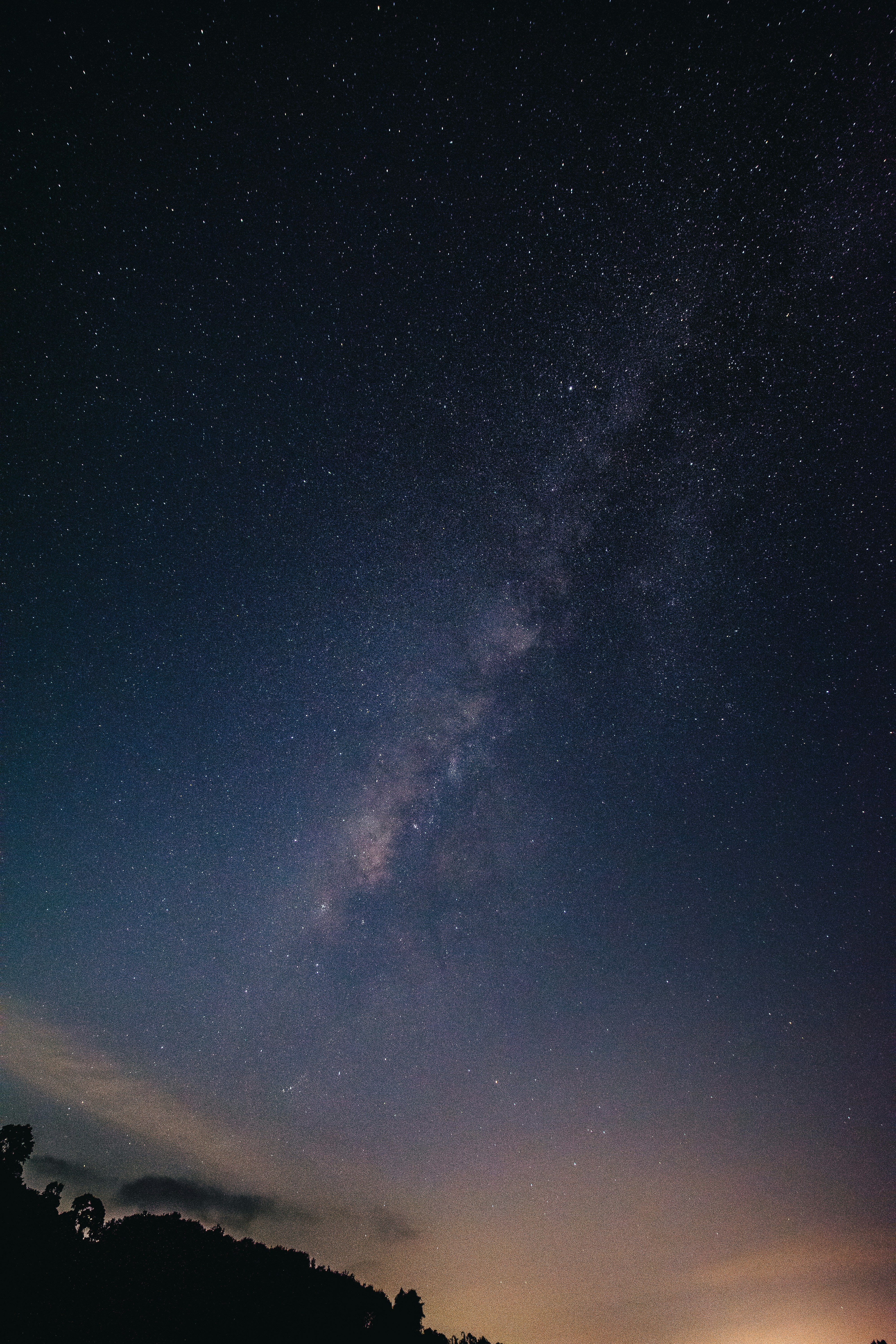 A view of the night sky with the milky in the background