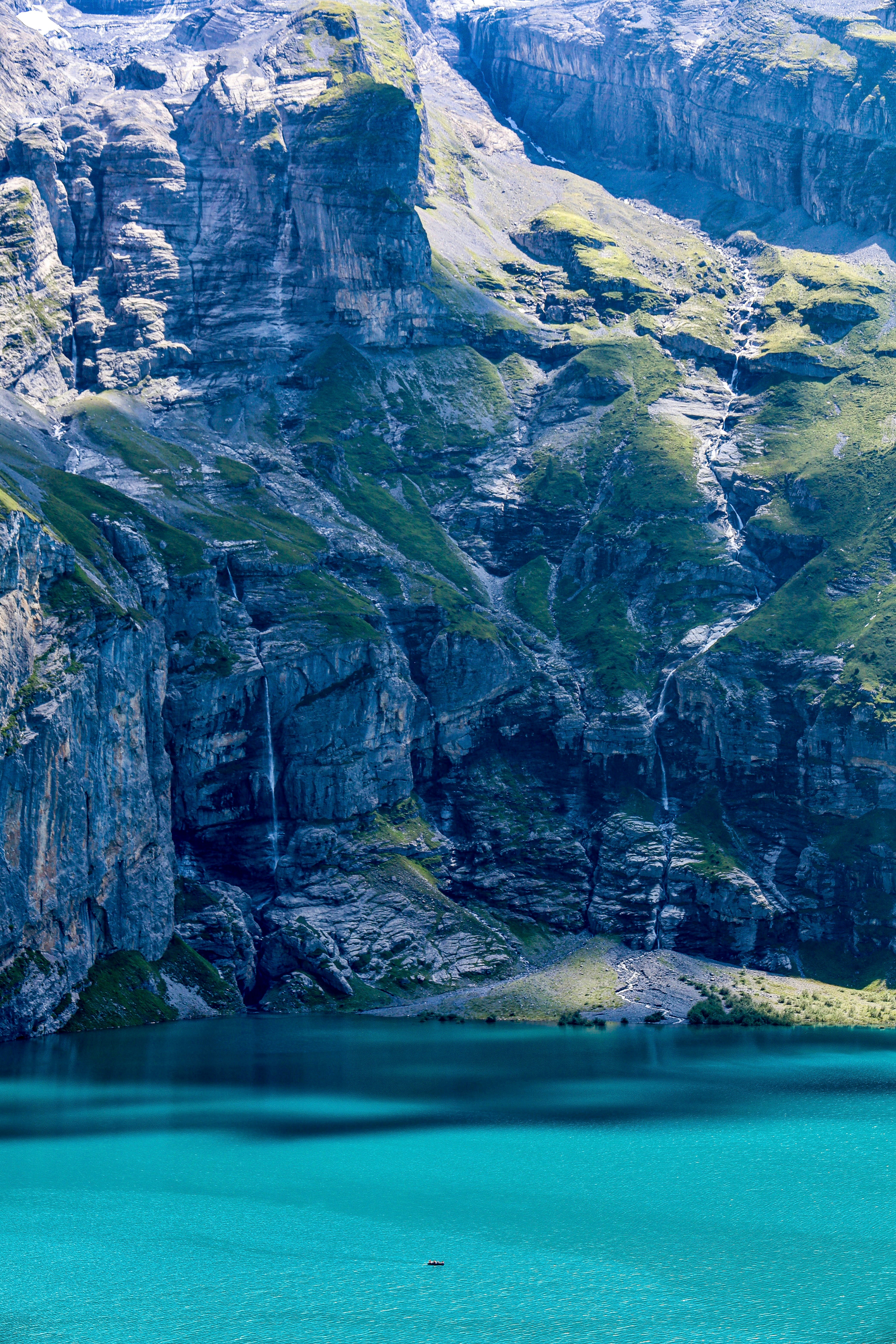 Photo by maximilian_brand