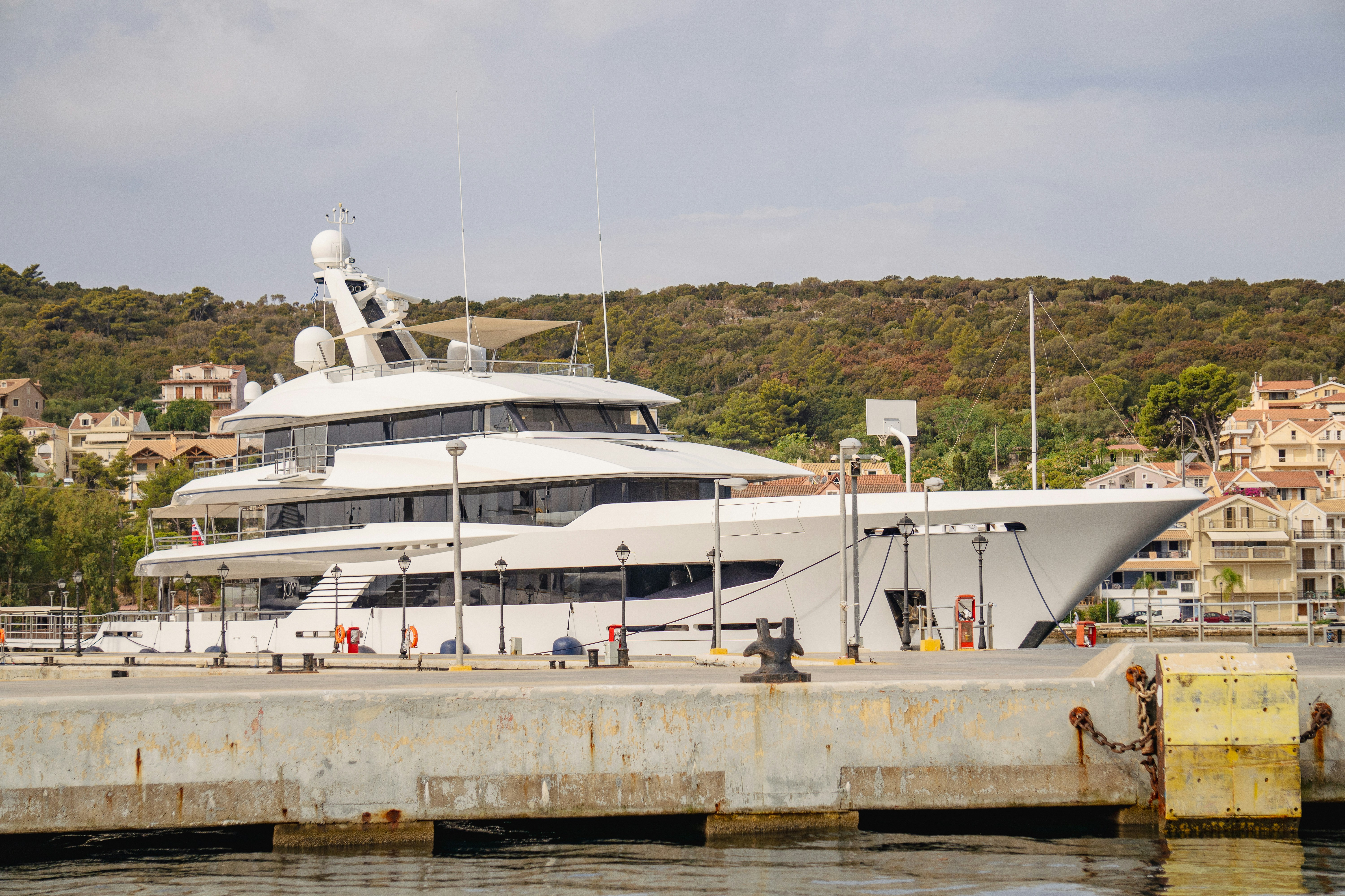 The Billionaire Class Drives Superyacht Market Growth - The Stack Stories 2026