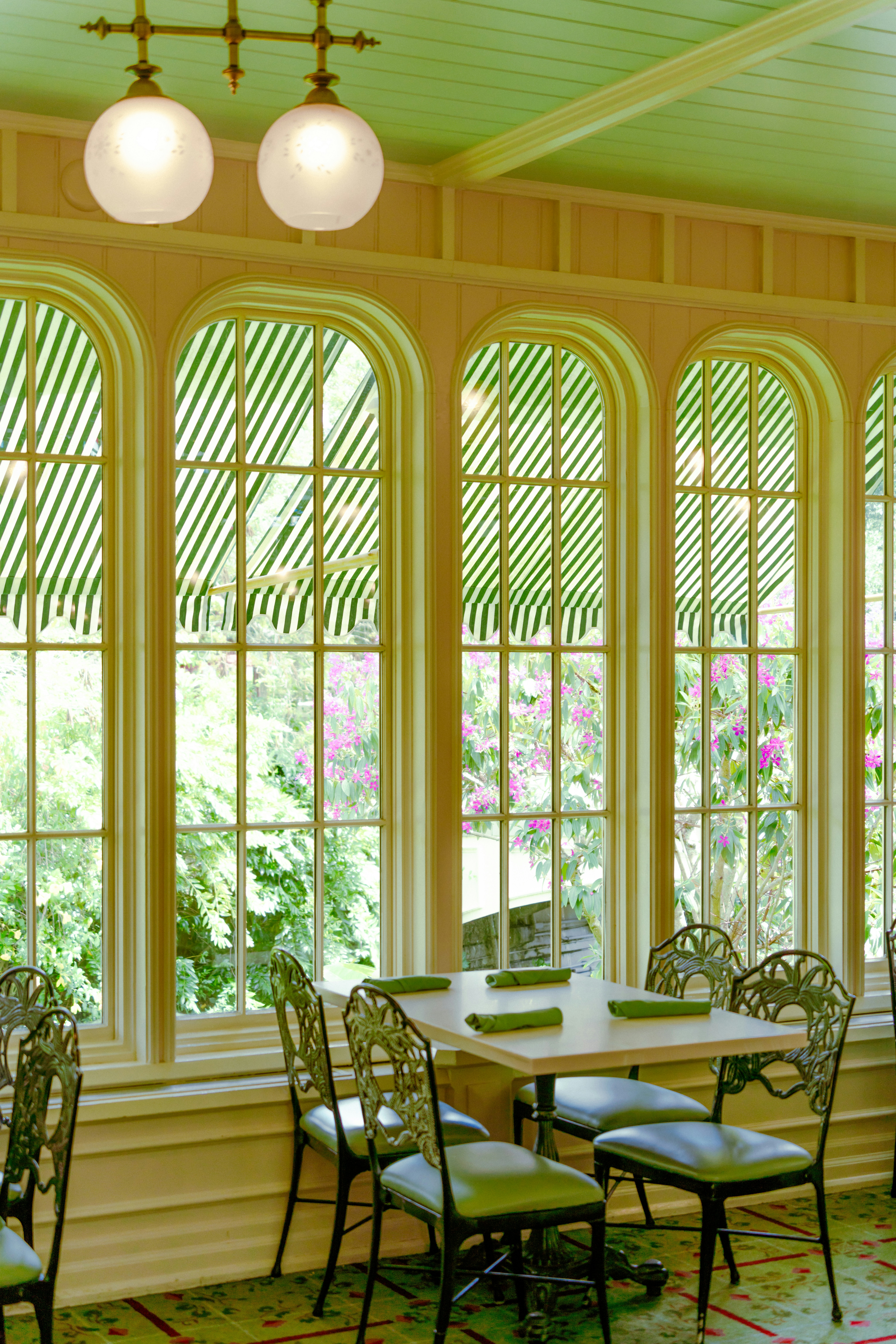 Photo by zhenyao_photo