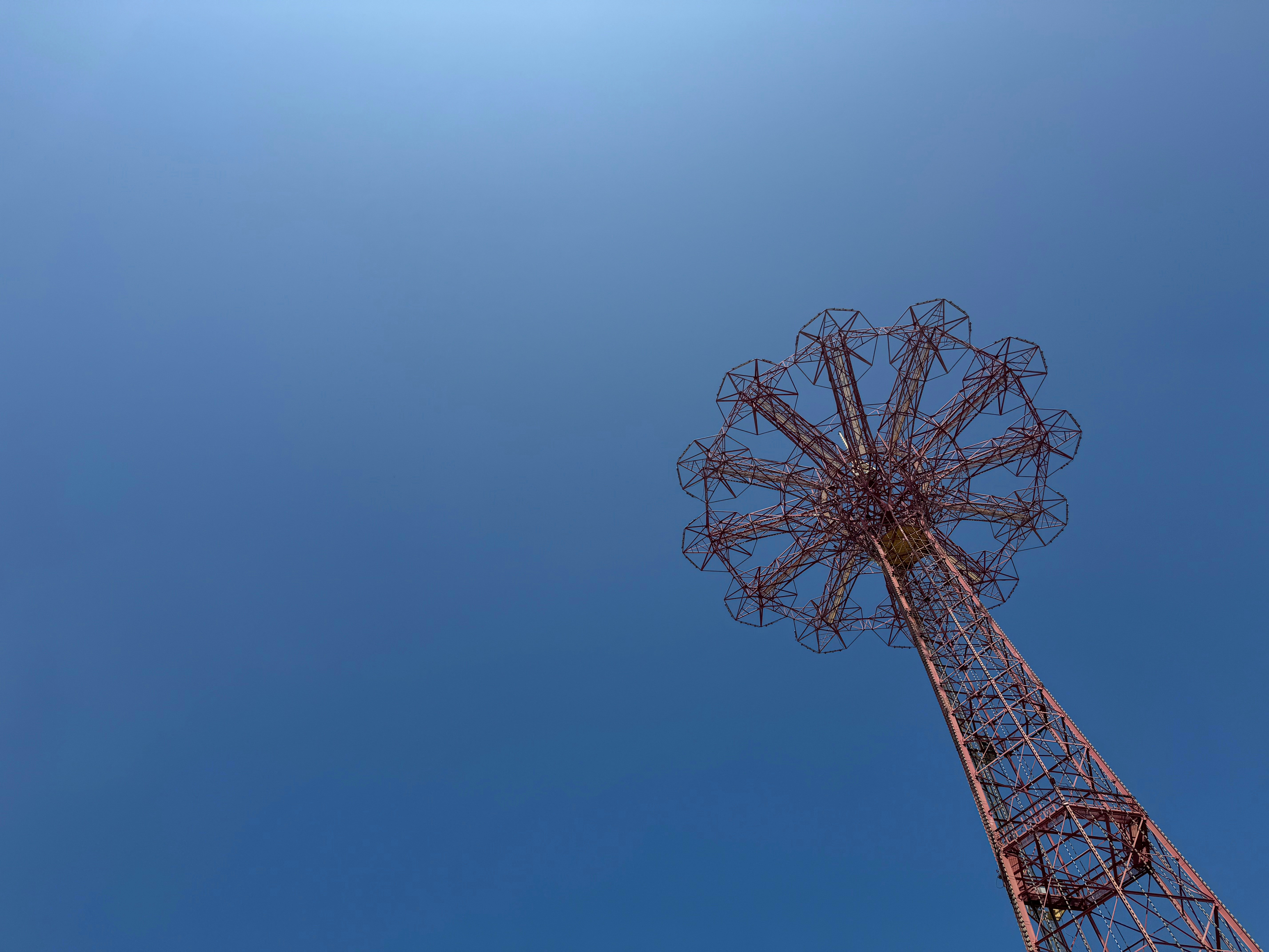 Photo by tomasrobertson